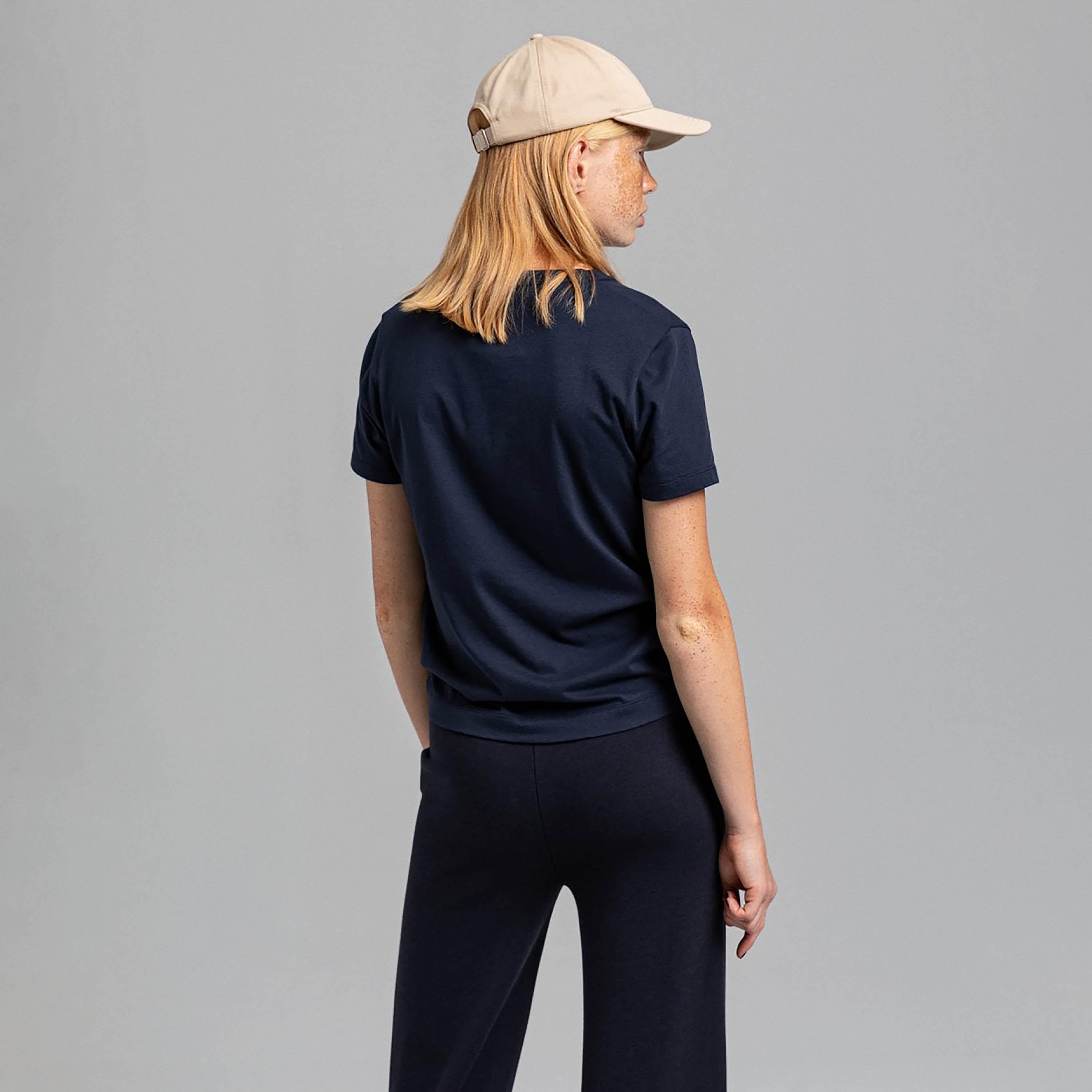 Gant Plain Round Neck Short Sleeves Women's T-Shirt-women-clothing-tshirts-image-4