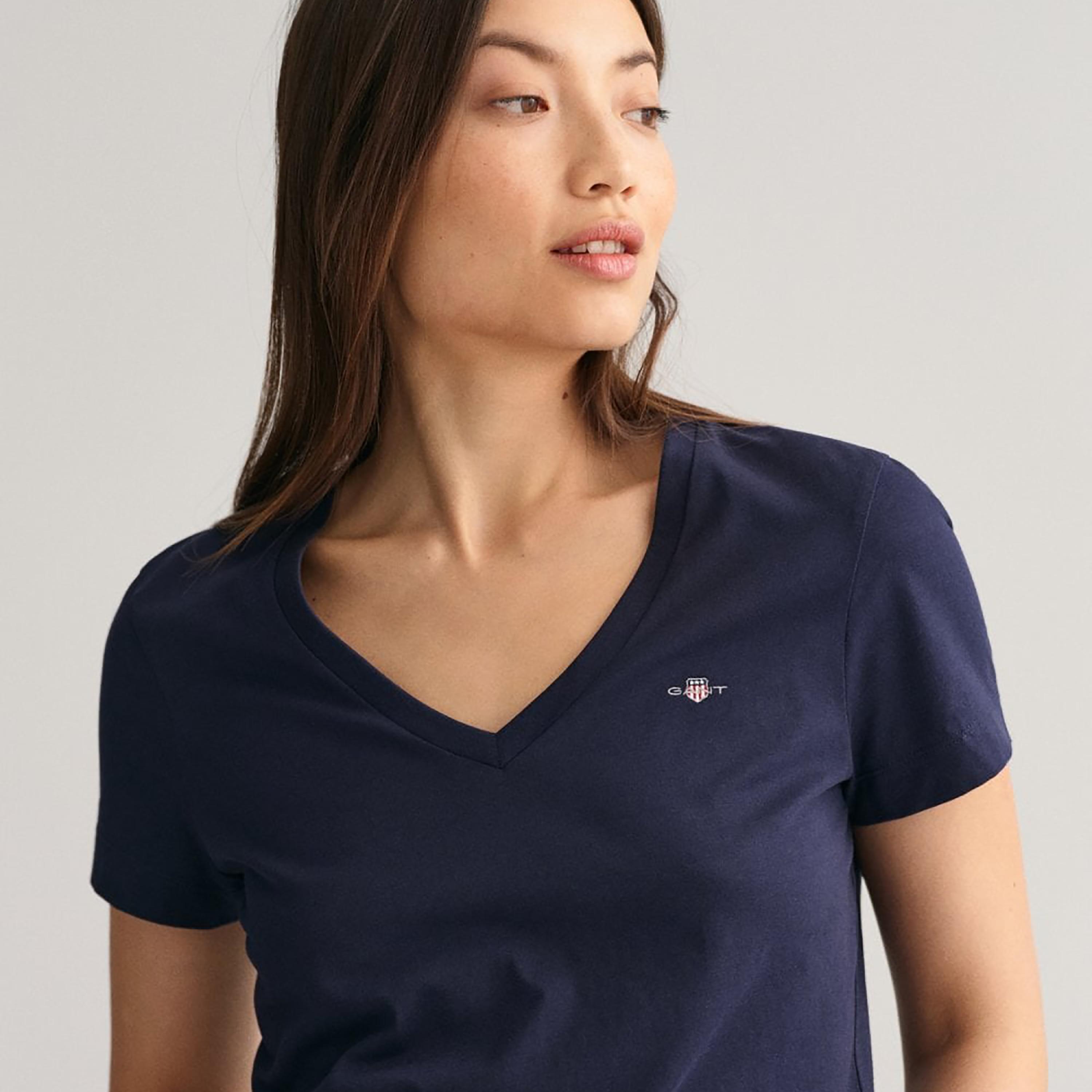 Gant Logo Detail V-Neck Short Sleeves T-Shirt-women-clothing-tshirts-image-3
