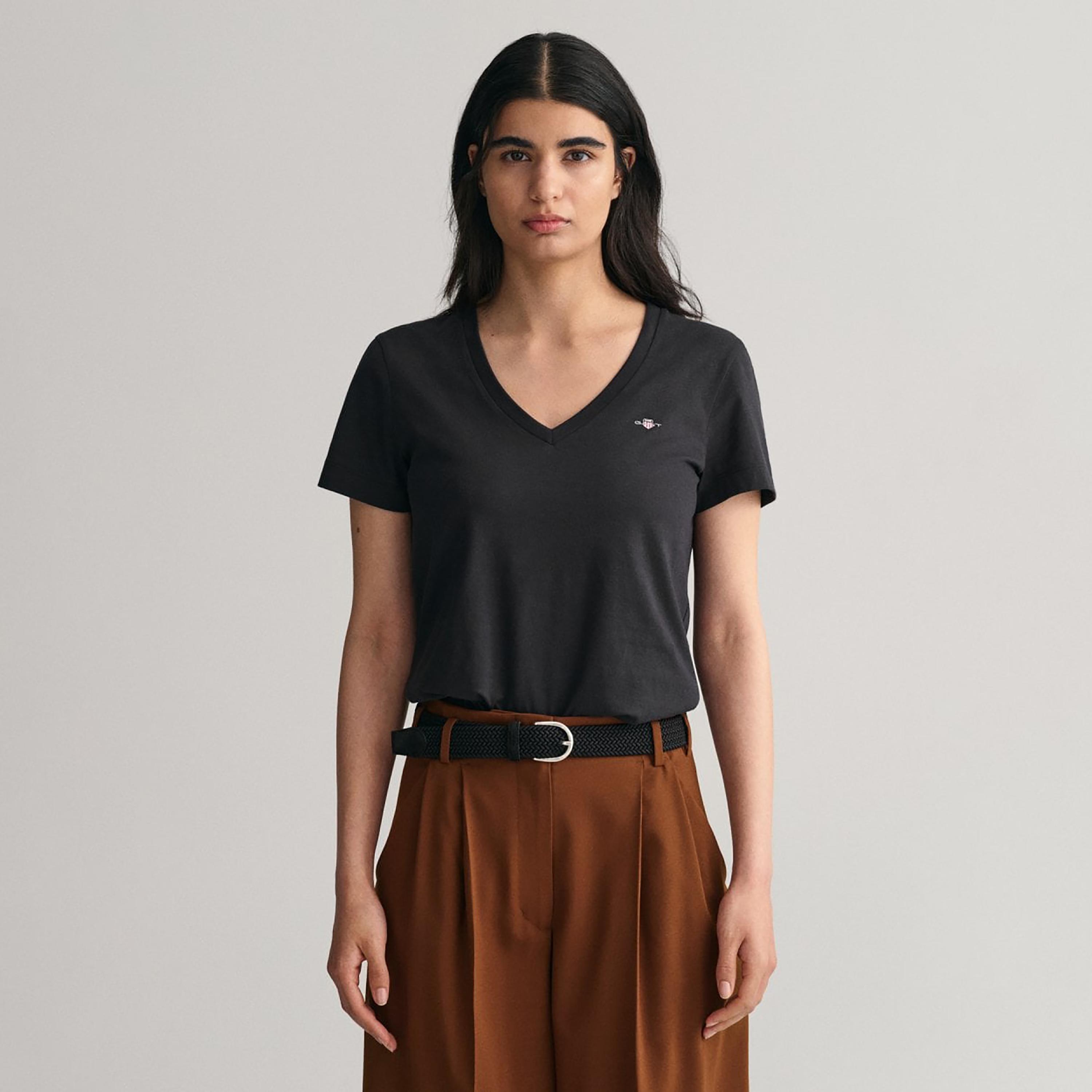 تي-شيرت جانت لوجو بأكمام قصيرة والرقبة الخامسة-women-clothing-tshirts-image-1