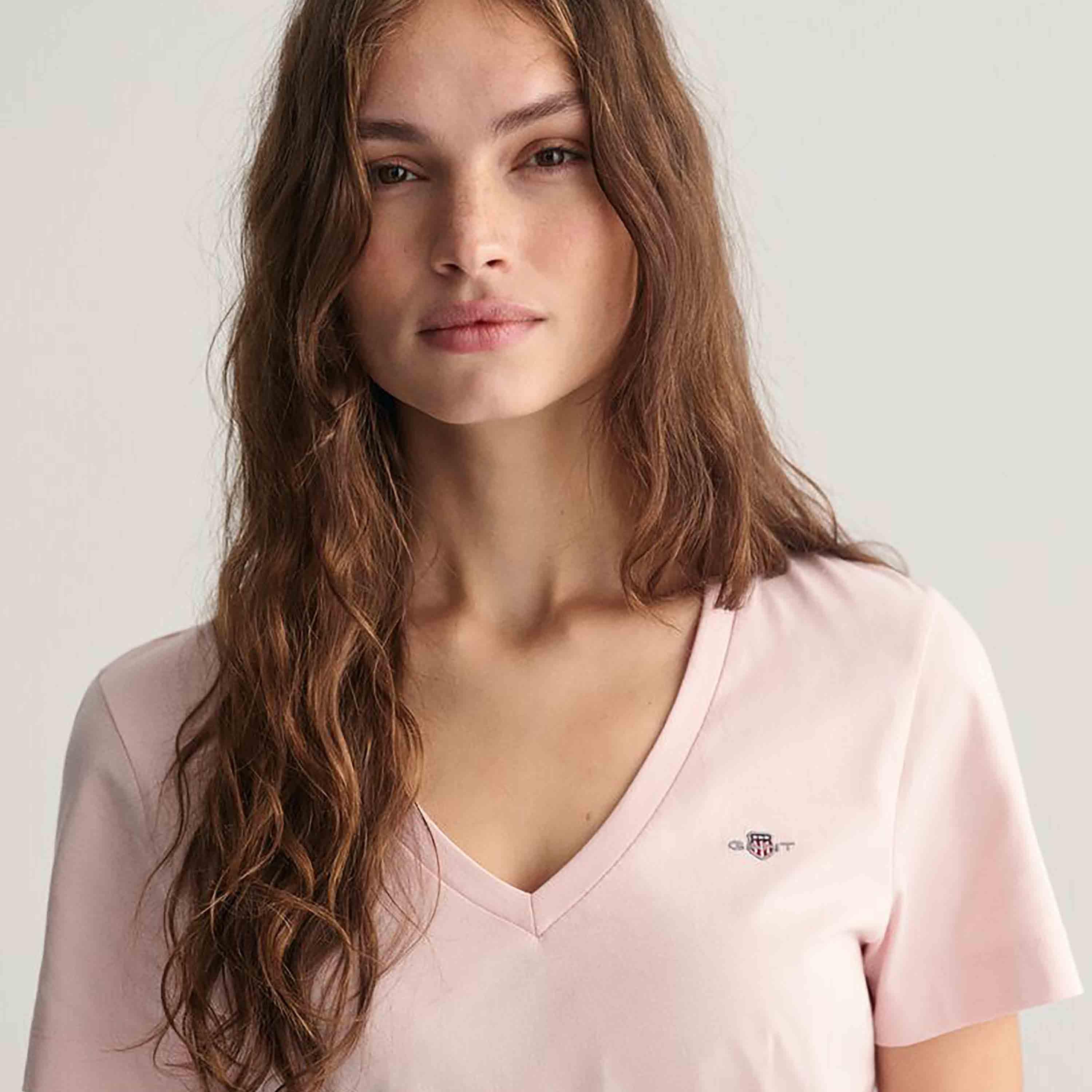 Gant Plain V-Neck Short Sleeves Women's T-Shirt-women-clothing-tshirts-image-3