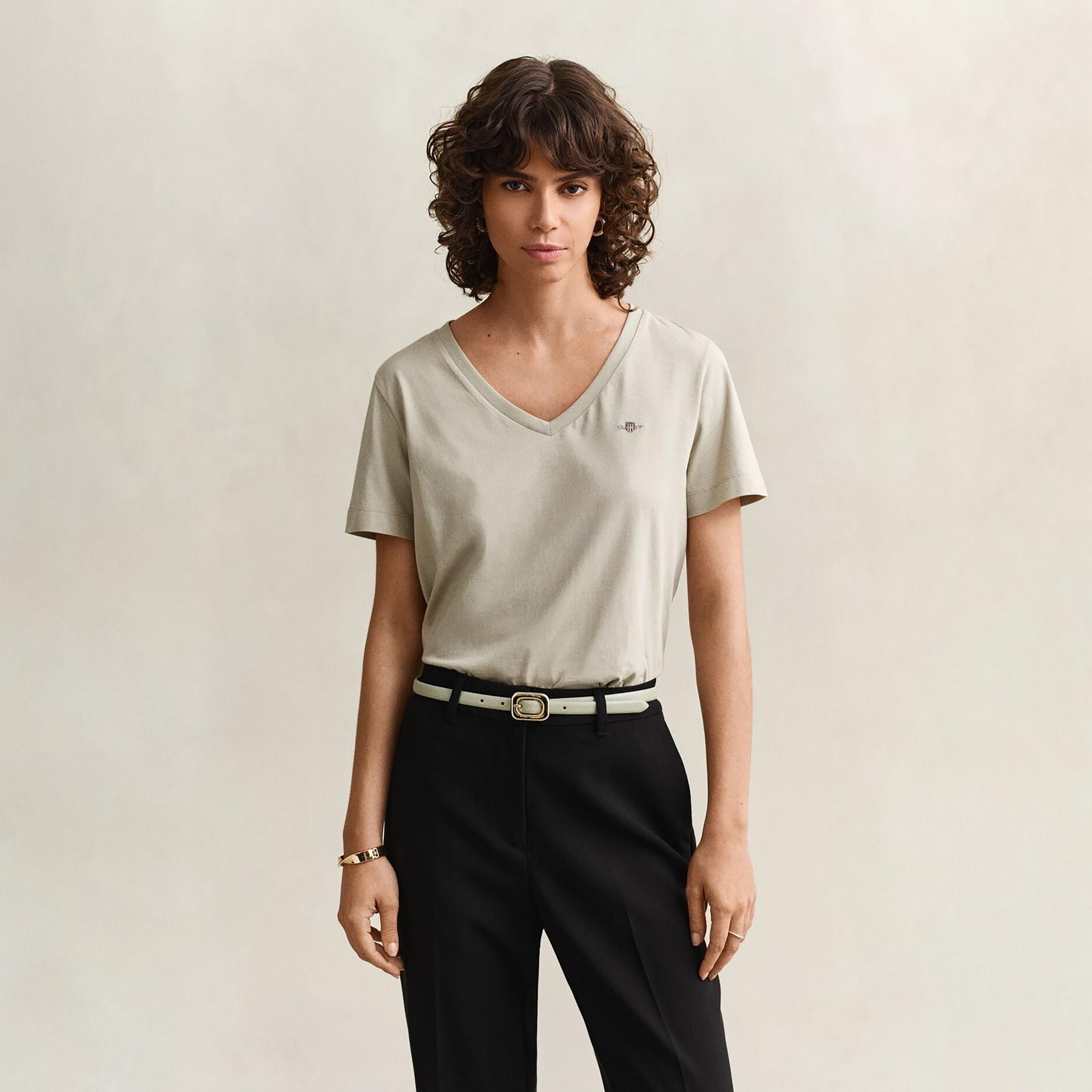 تي شيرت نسائي بأكمام قصيرة ورقبة على شكل حرف V من جانت-women-clothing-tshirts-image-1