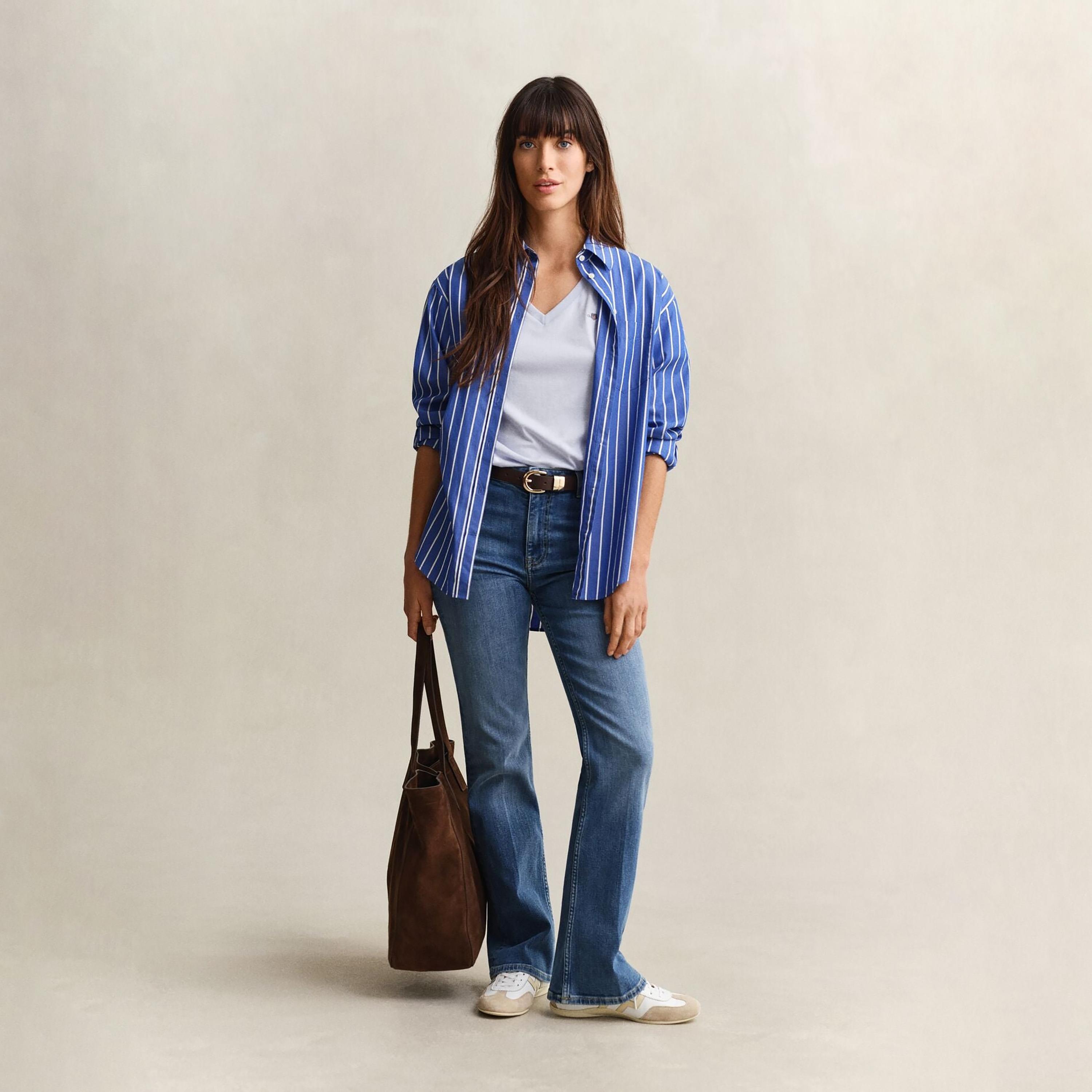 Gant Plain V-neck Short Sleeves Women's T-Shirt-women-clothing-tshirts-image-3