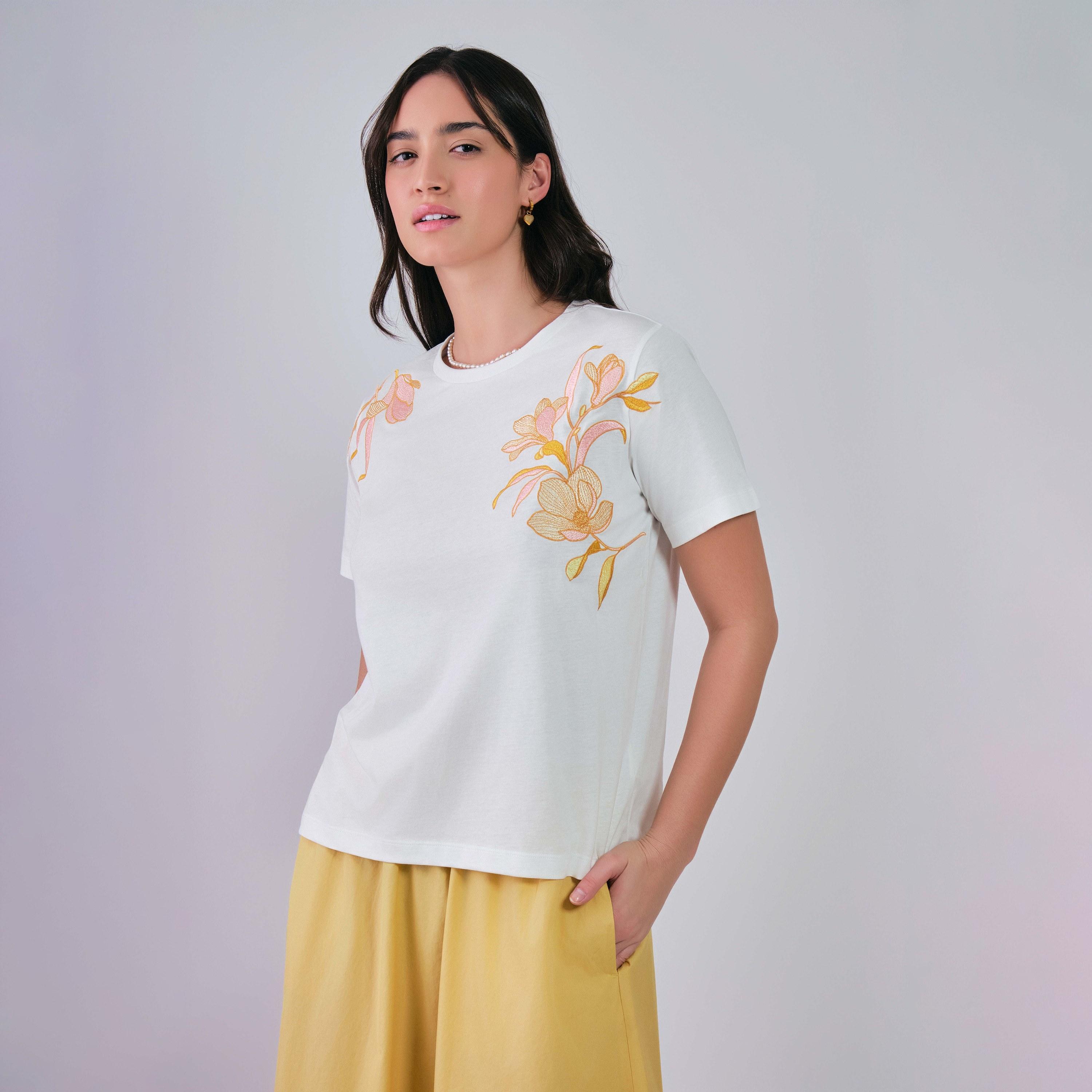 Gant Magnolia Embroidery Round Neck Short Sleeves Women's T-Shirt-women-clothing-tshirts-image-1