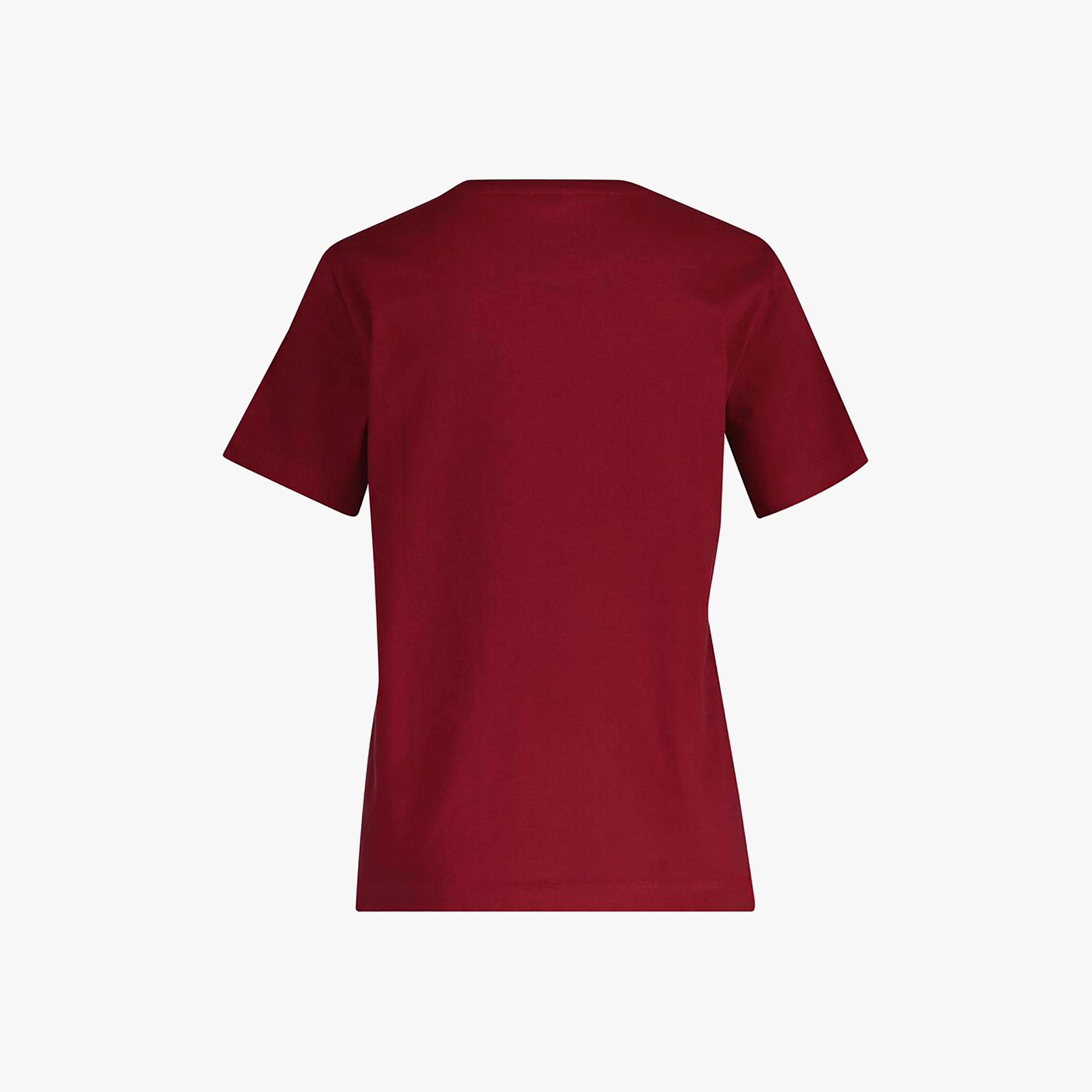 تي شيرت نسائي بأكمام قصيرة ورقبة دائرية وشعار صغير من Gant-women-clothing-tshirts-image-7
