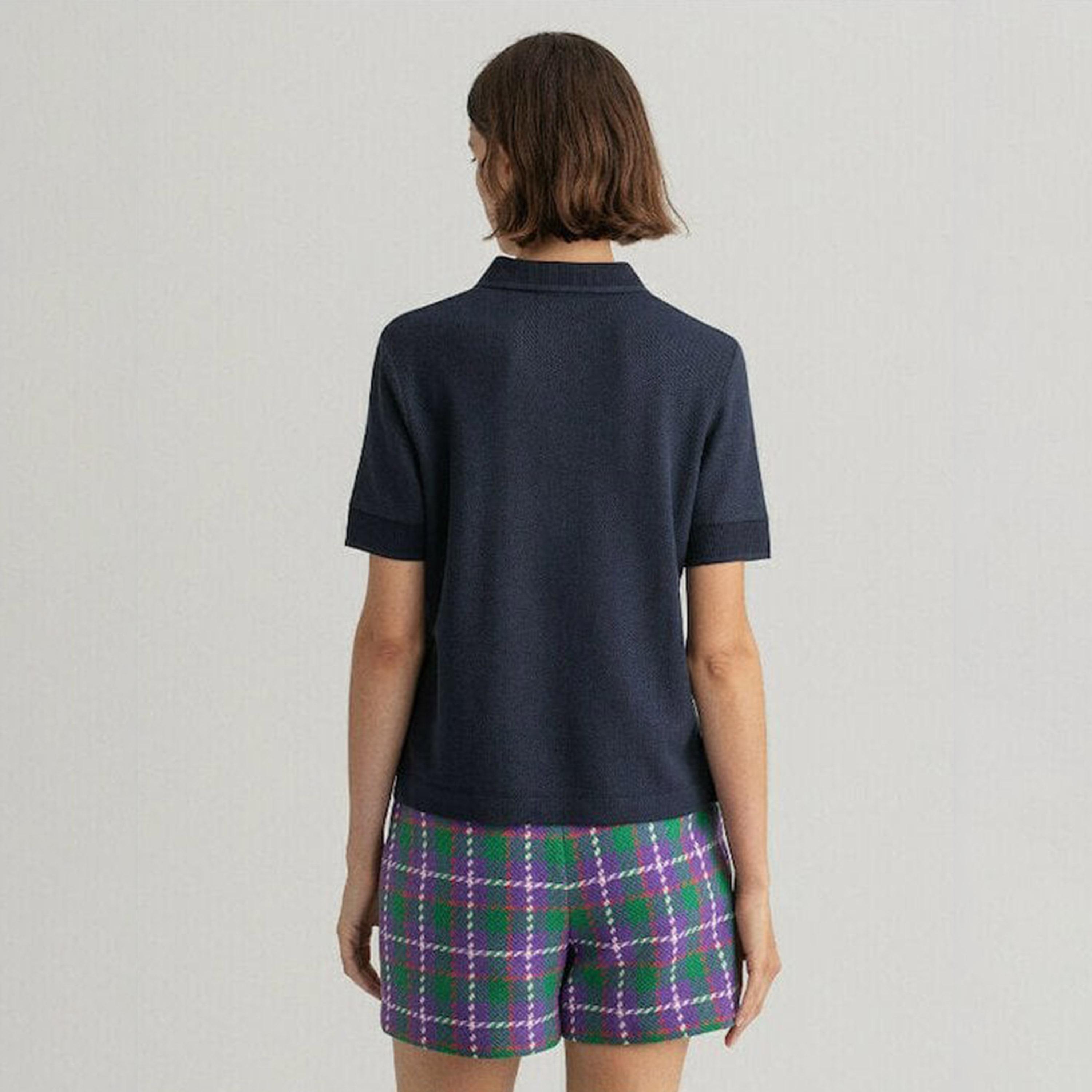 تي-شيرت بولو بأكمام قصيرة وياقة وشعار جانت مطرز-women-clothing-tshirts-image-4