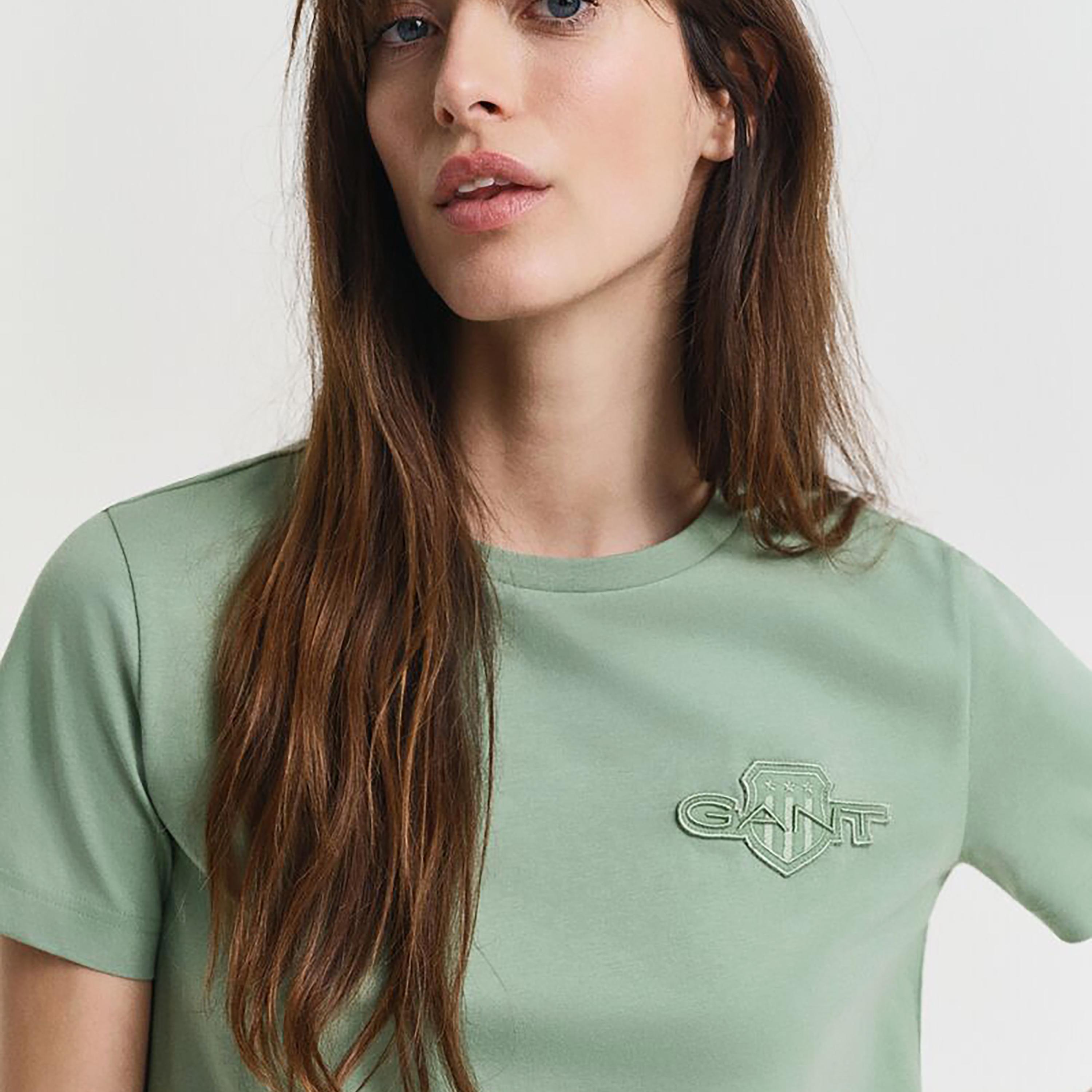 تيشيرت حريمي بياقة دائرية وأكمام قصيرة، بشعار مطرز من جانت-women-clothing-tshirts-image-7