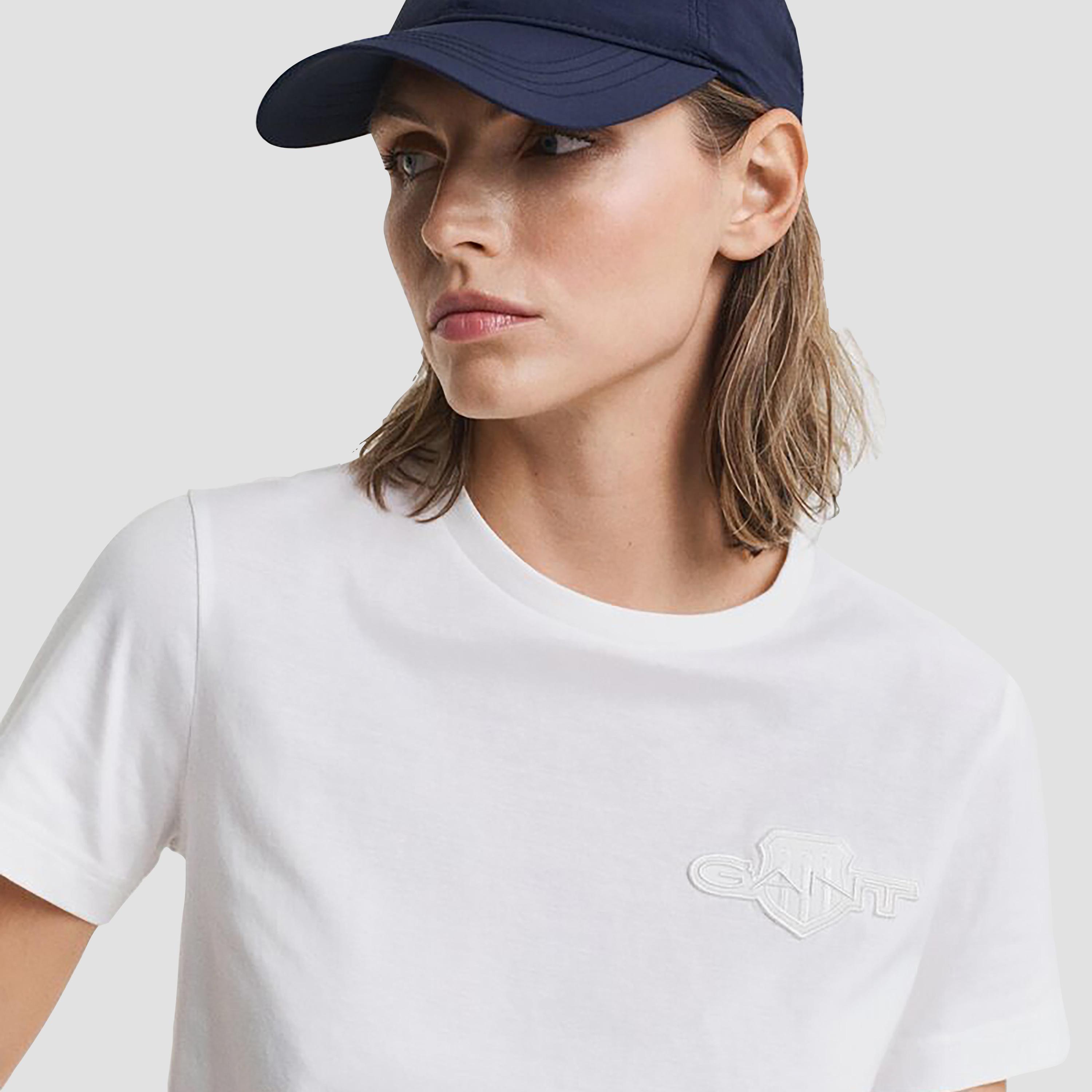 تيشيرت حريمي بياقة دائرية وأكمام قصيرة، بشعار مطرز من جانت-women-clothing-tshirts-image-3