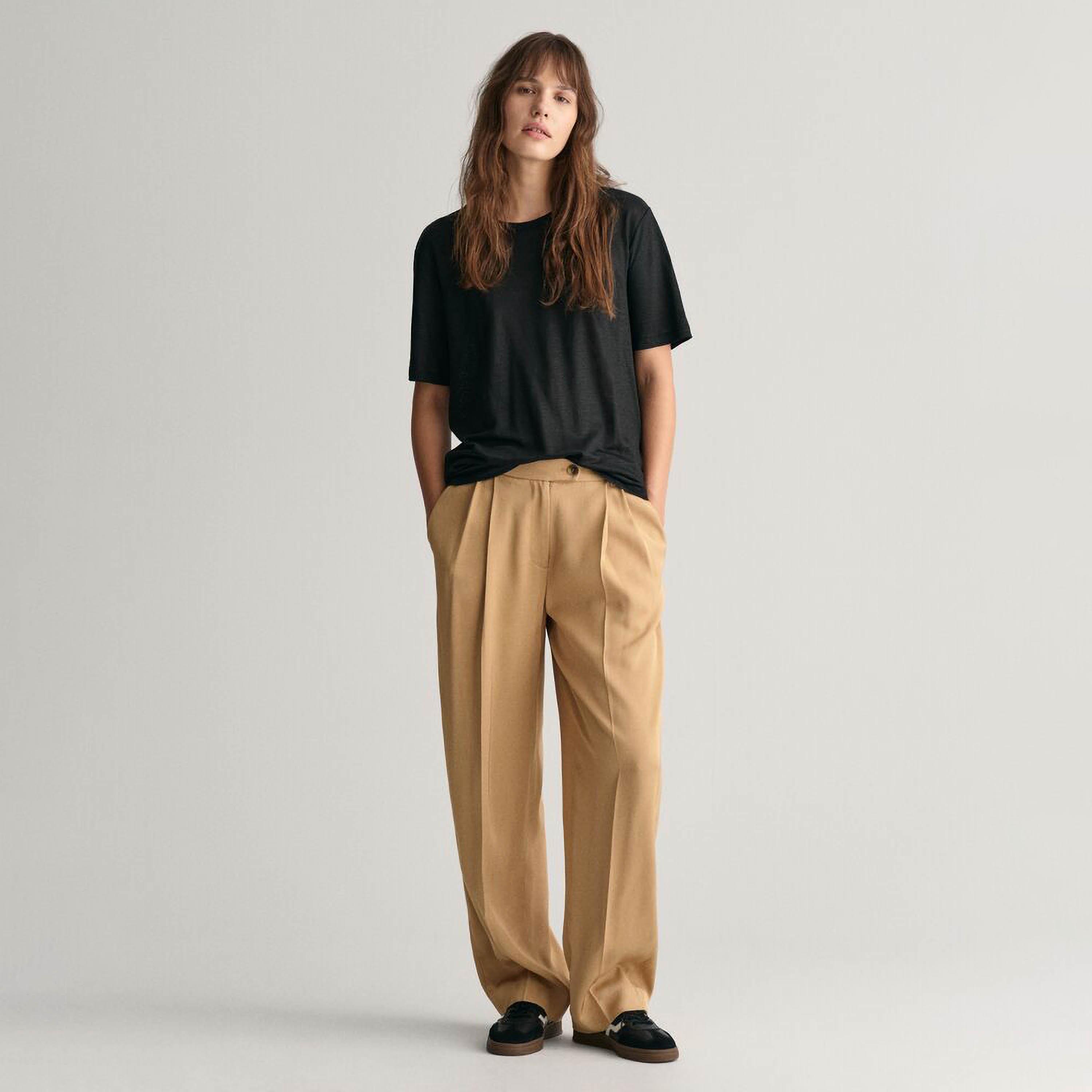 Gant Plain Round Neck Short Sleeves Women's T-Shirt-women-clothing-tshirts-image-11
