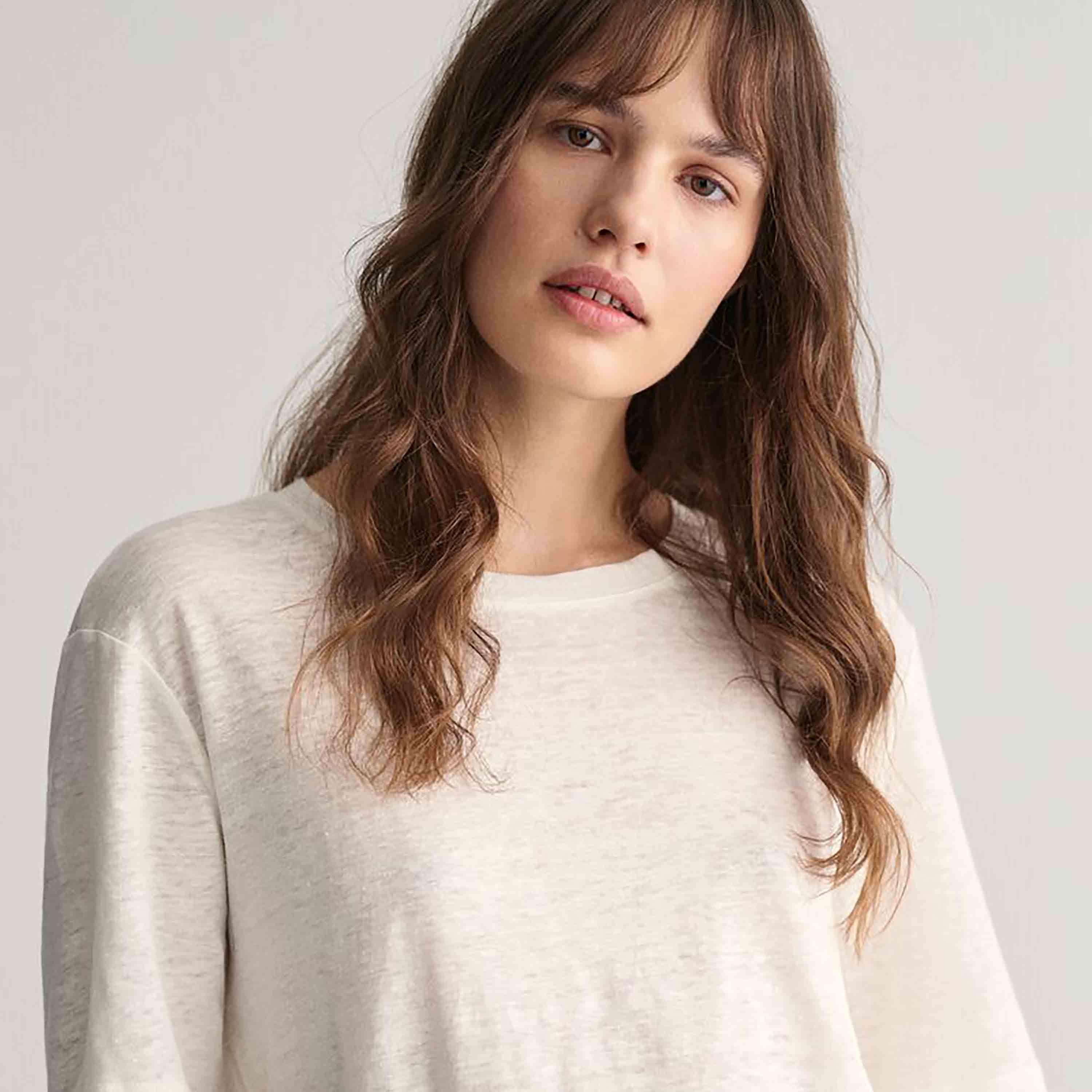 Gant Plain Round Neck Short Sleeves Women's T-Shirt-women-clothing-tshirts-image-3