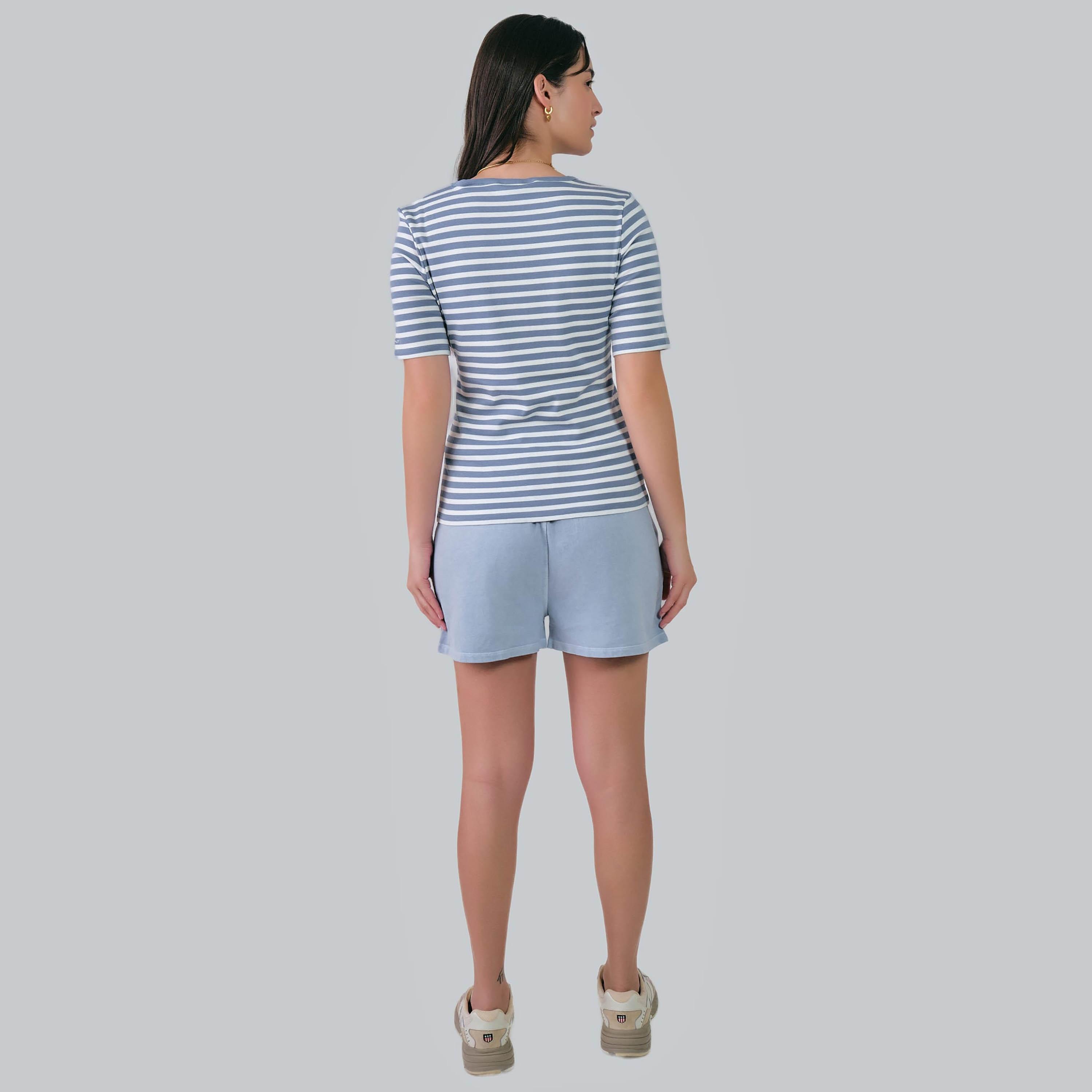 تي شيرت نسائي مخطط بياقة دائرية وأكمام قصيرة من غانت-women-clothing-tshirts-image-7