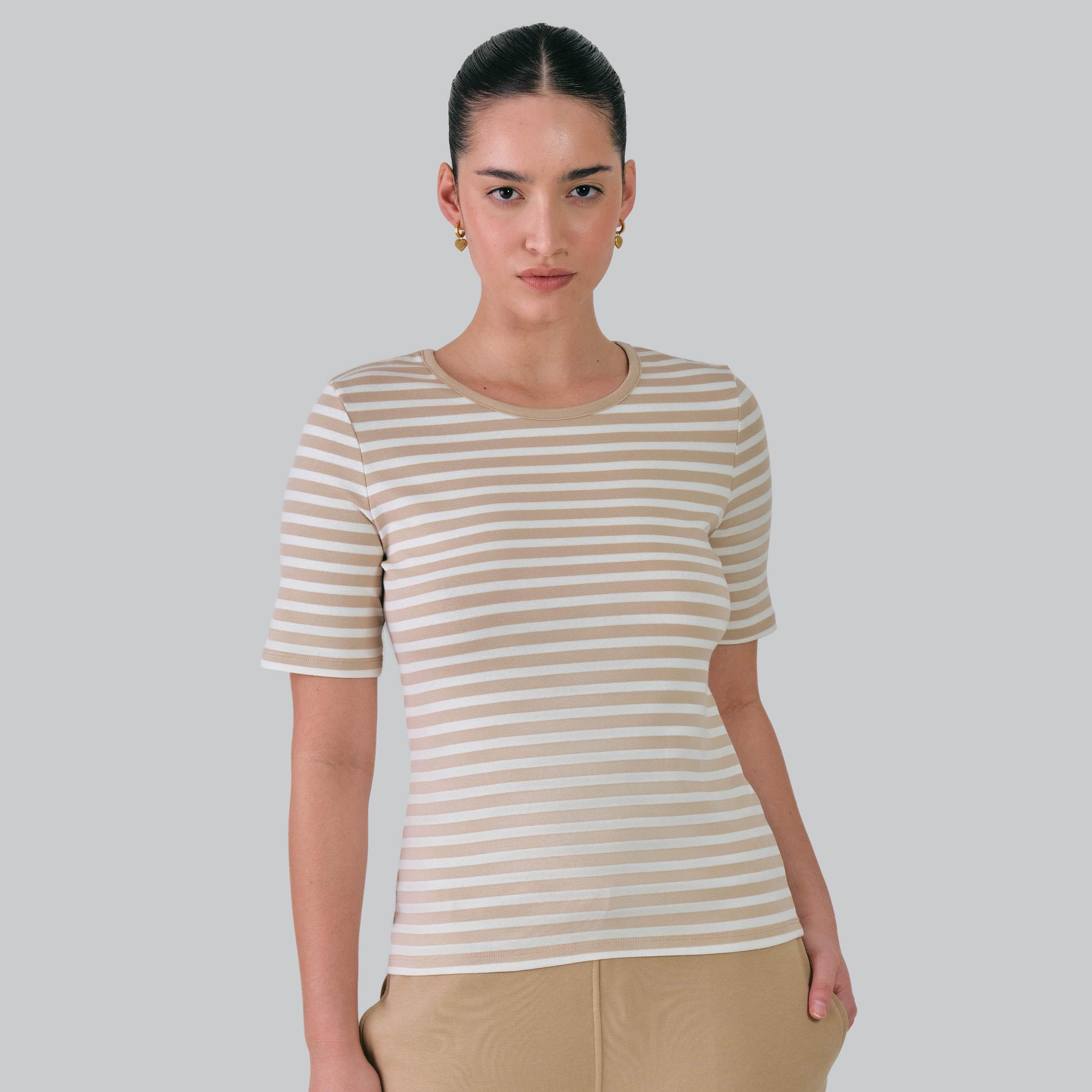 تي شيرت نسائي مخطط بياقة دائرية وأكمام قصيرة من غانت-women-clothing-tshirts-image-12
