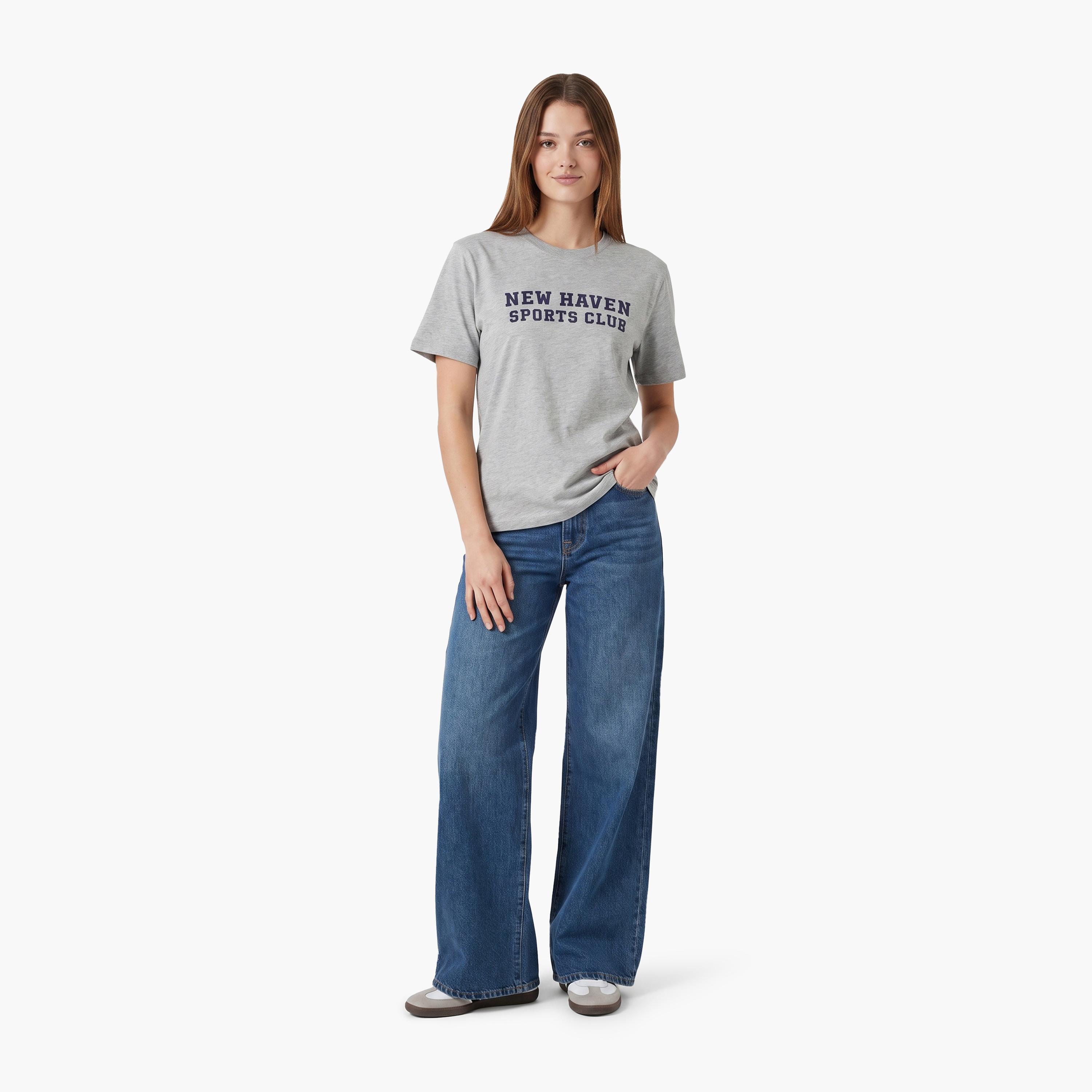 تيشيرت حريمي بياقة دائرية وأكمام قصيرة، سادة من جانت-women-clothing-tshirts-image-2