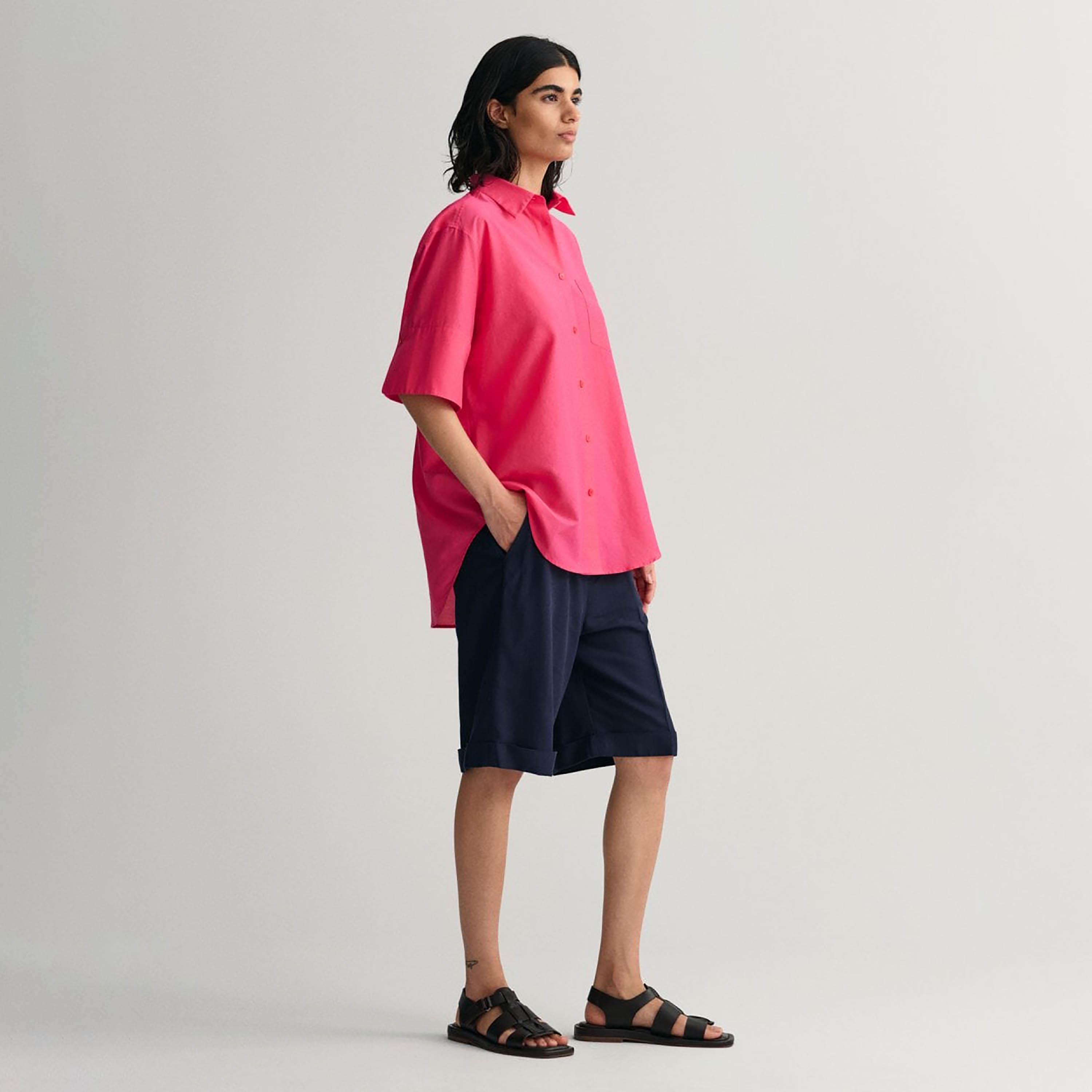 قميص نسائي بأكمام قصيرة بياقة بسيطة من غانت مريح-women-clothing-shirtsandblouses-shirts-image-8