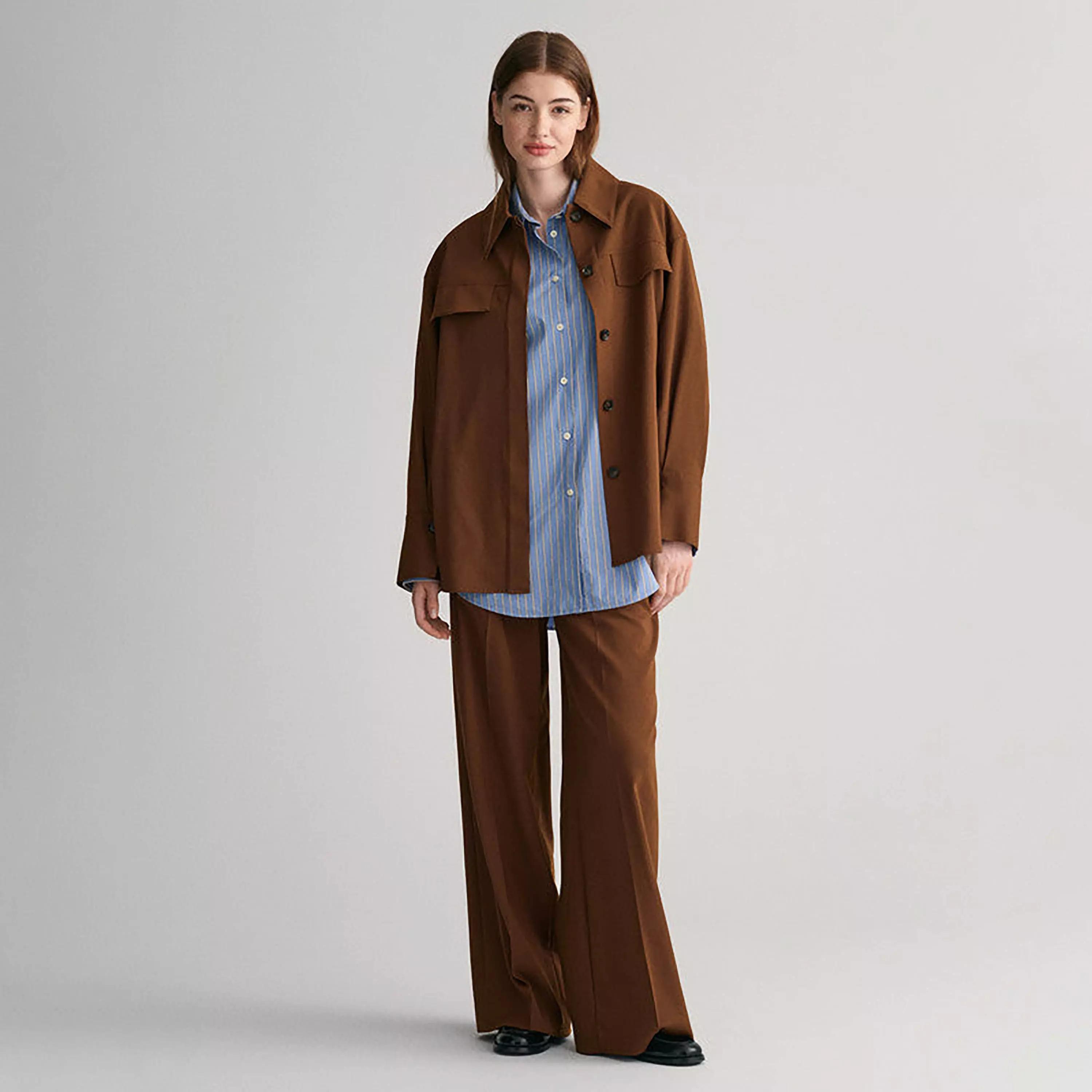 قميص نسائي بأكمام طويلة وياقة مريحة من Gant-women-clothing-shirtsandblouses-shirts-image-2
