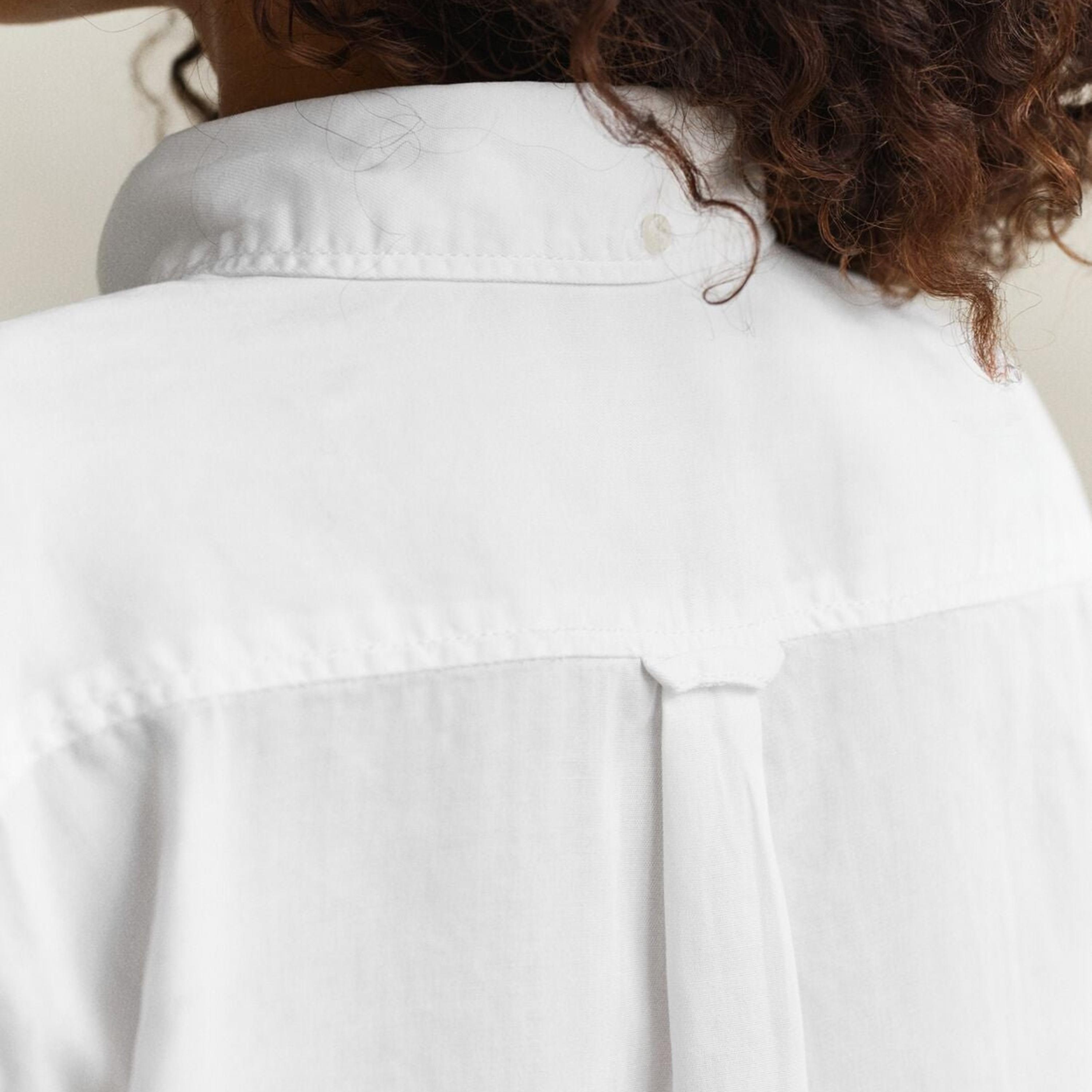 قميص نسائي بتصميم مريح وياقة بأزرار وأكمام طويلة من جانت-women-clothing-shirtsandblouses-shirts-image-6
