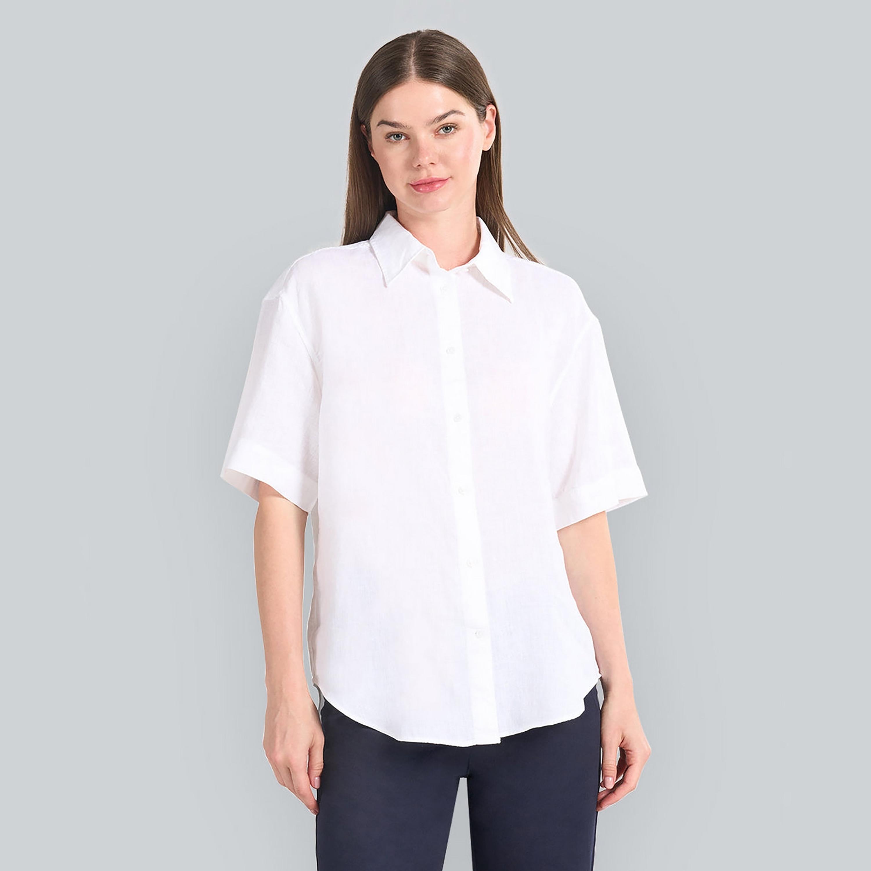 قميص كتان نسائي بقصة مريحة وسادة وياقة مدببة وأكمام قصيرة من غانت-women-clothing-shirtsandblouses-shirts-image-1