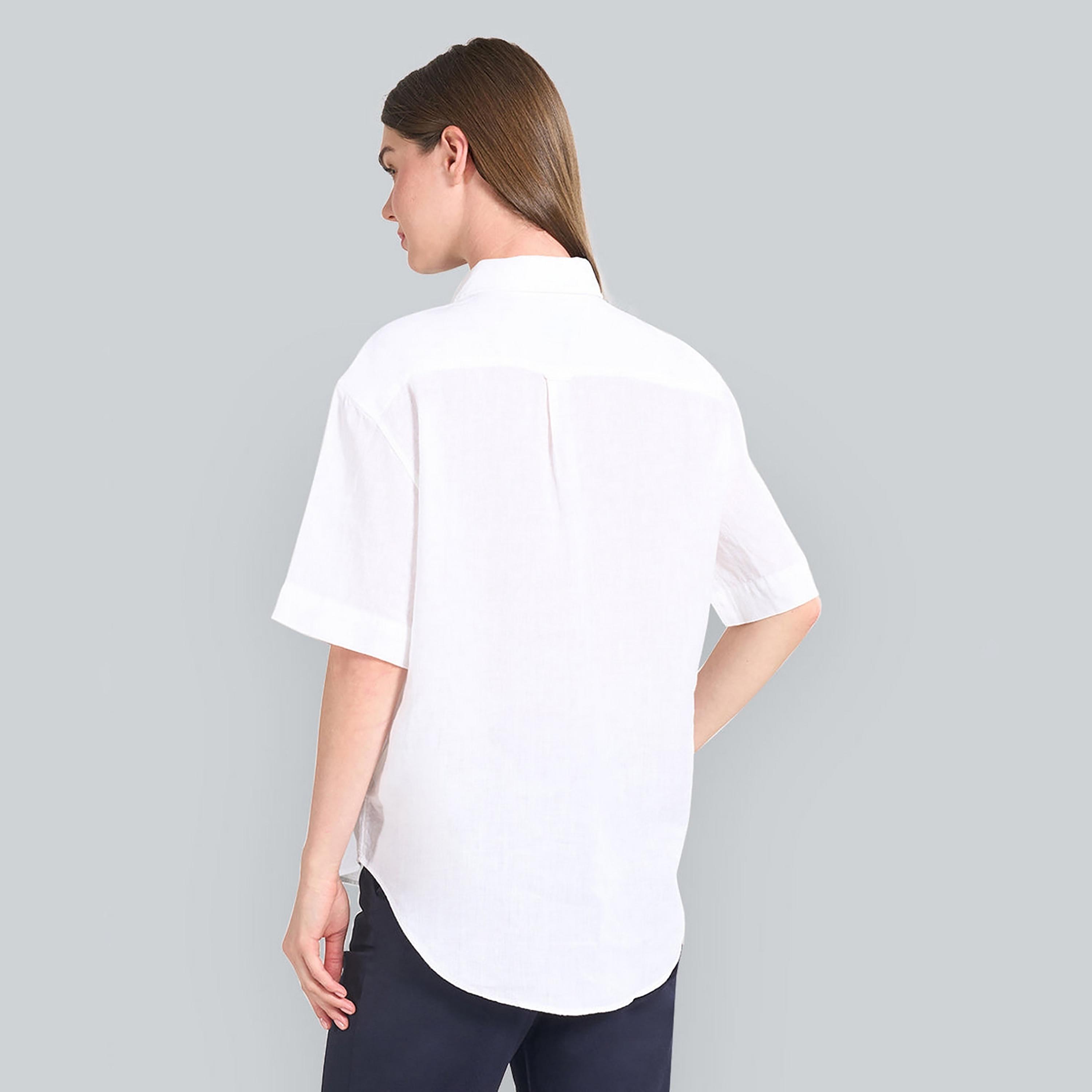 قميص كتان نسائي بقصة مريحة وسادة وياقة مدببة وأكمام قصيرة من غانت-women-clothing-shirtsandblouses-shirts-image-4