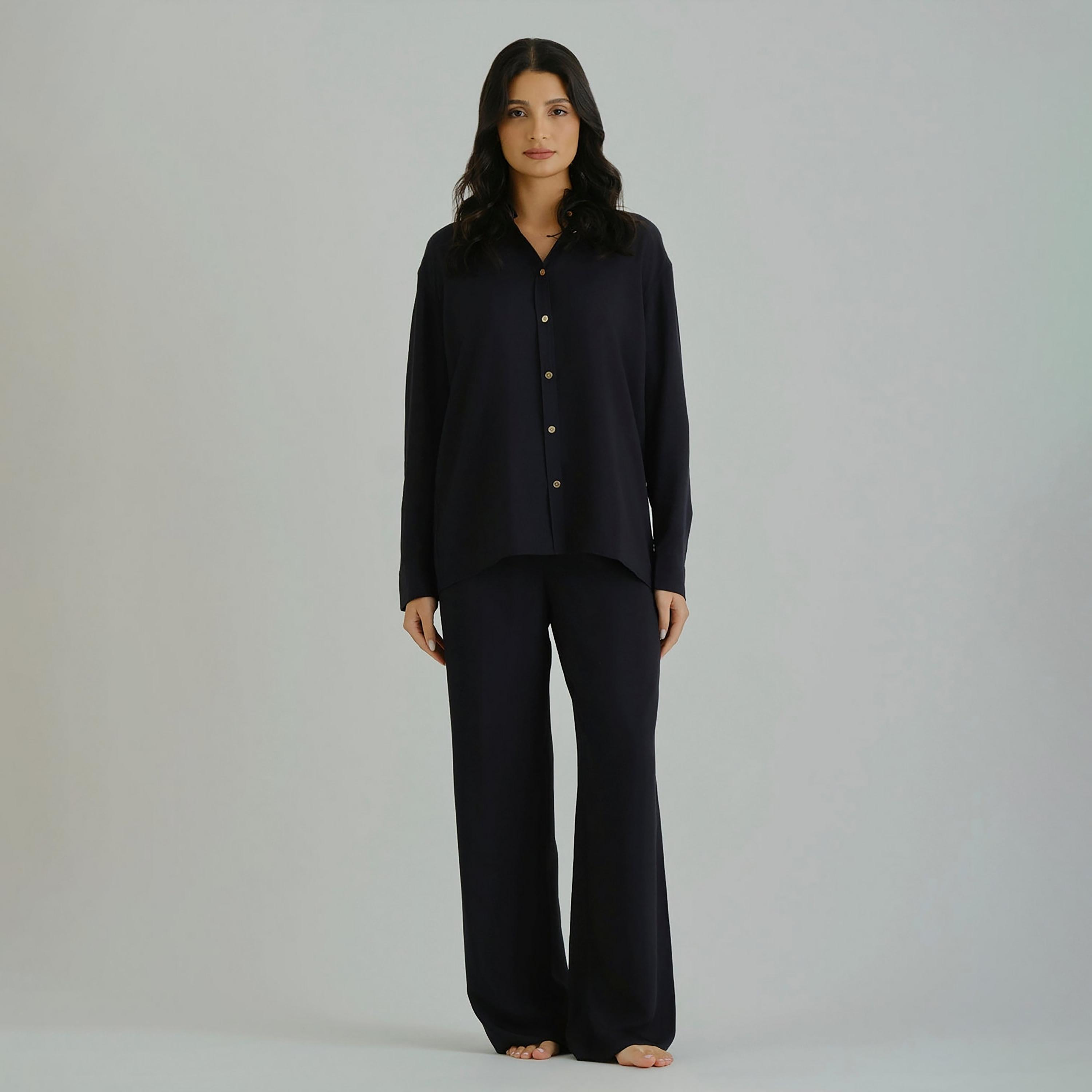 بلوزة نسائية بقصة عادية وسادة بياقة كلاسيكية وأكمام طويلة من غانت-women-clothing-shirtsandblouses-blouses-image-2