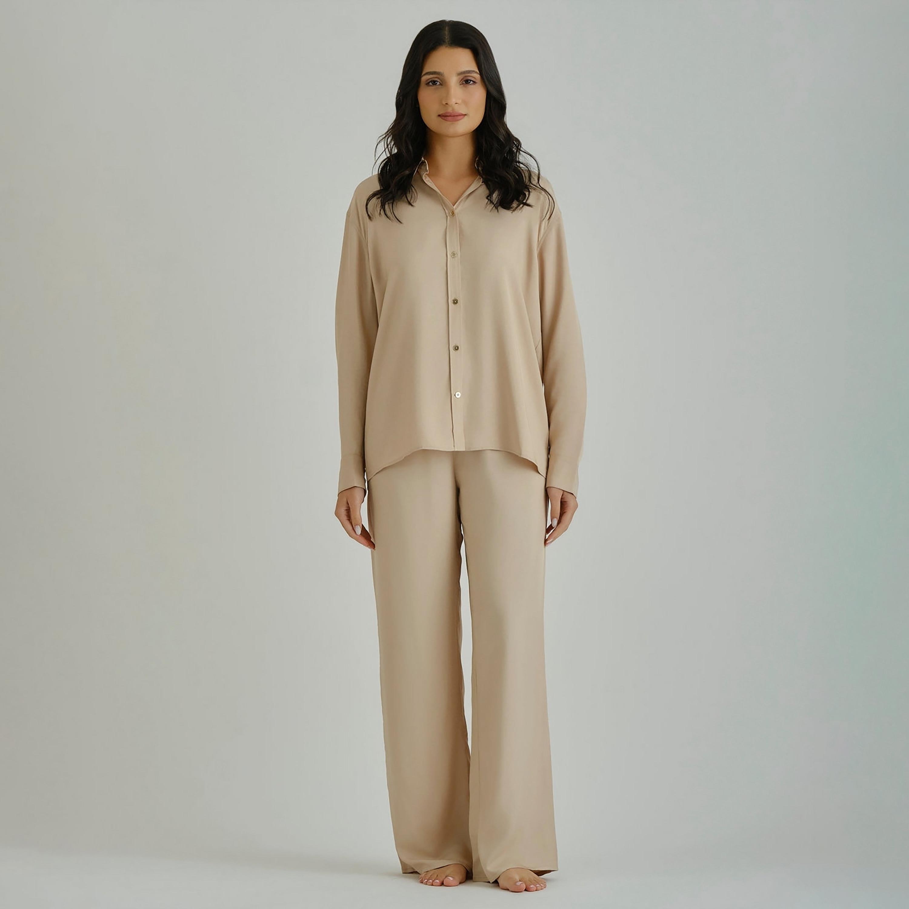 بلوزة نسائية بقصة عادية وسادة بياقة كلاسيكية وأكمام طويلة من غانت-women-clothing-shirtsandblouses-blouses-image-2