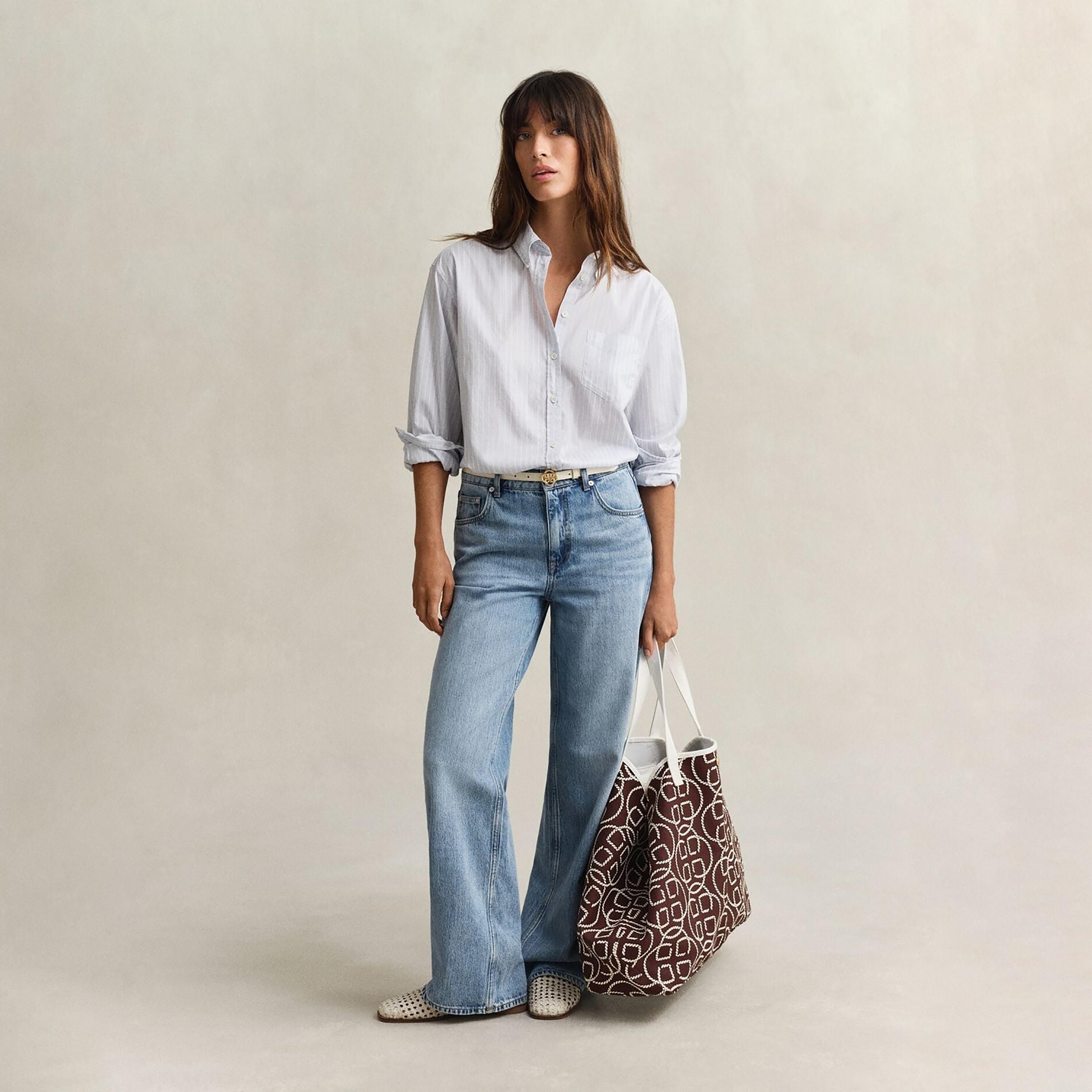 قميص نسائي بقصة مريحة ومخطط بياقة بأزرار وأكمام طويلة من غانت-women-clothing-shirtsandblouses-shirts-image-3