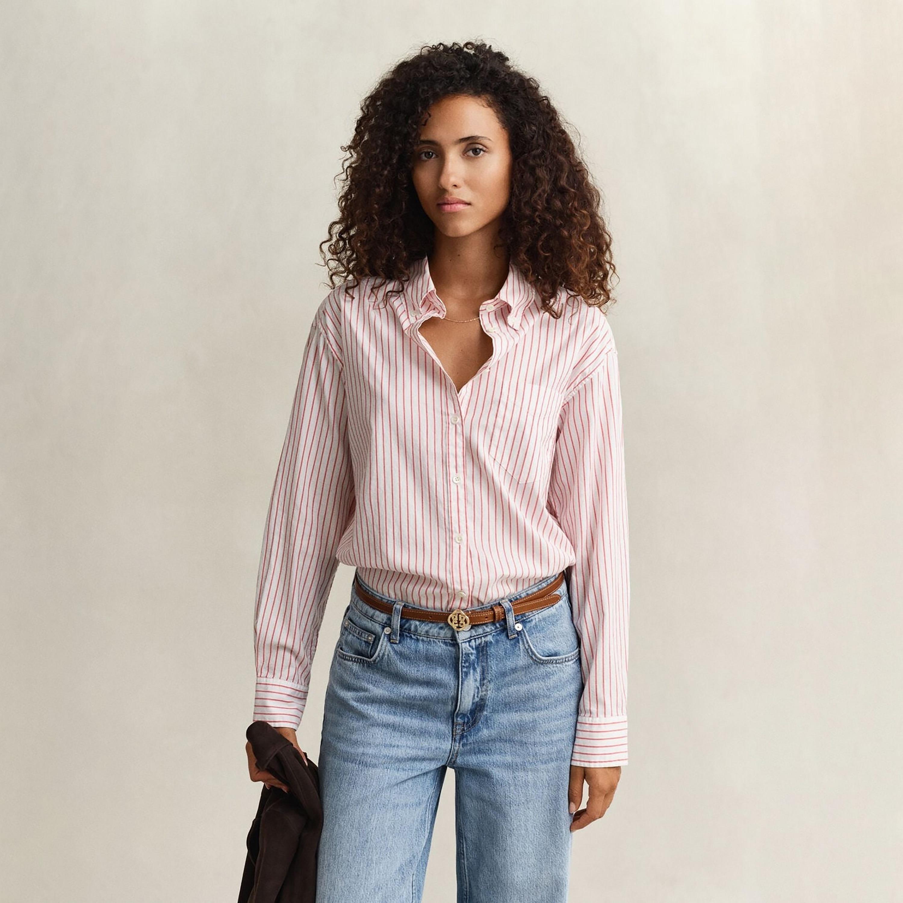 قميص نسائي بقصة مريحة ومخطط بياقة بأزرار وأكمام طويلة من غانت-women-clothing-shirtsandblouses-shirts-image-4