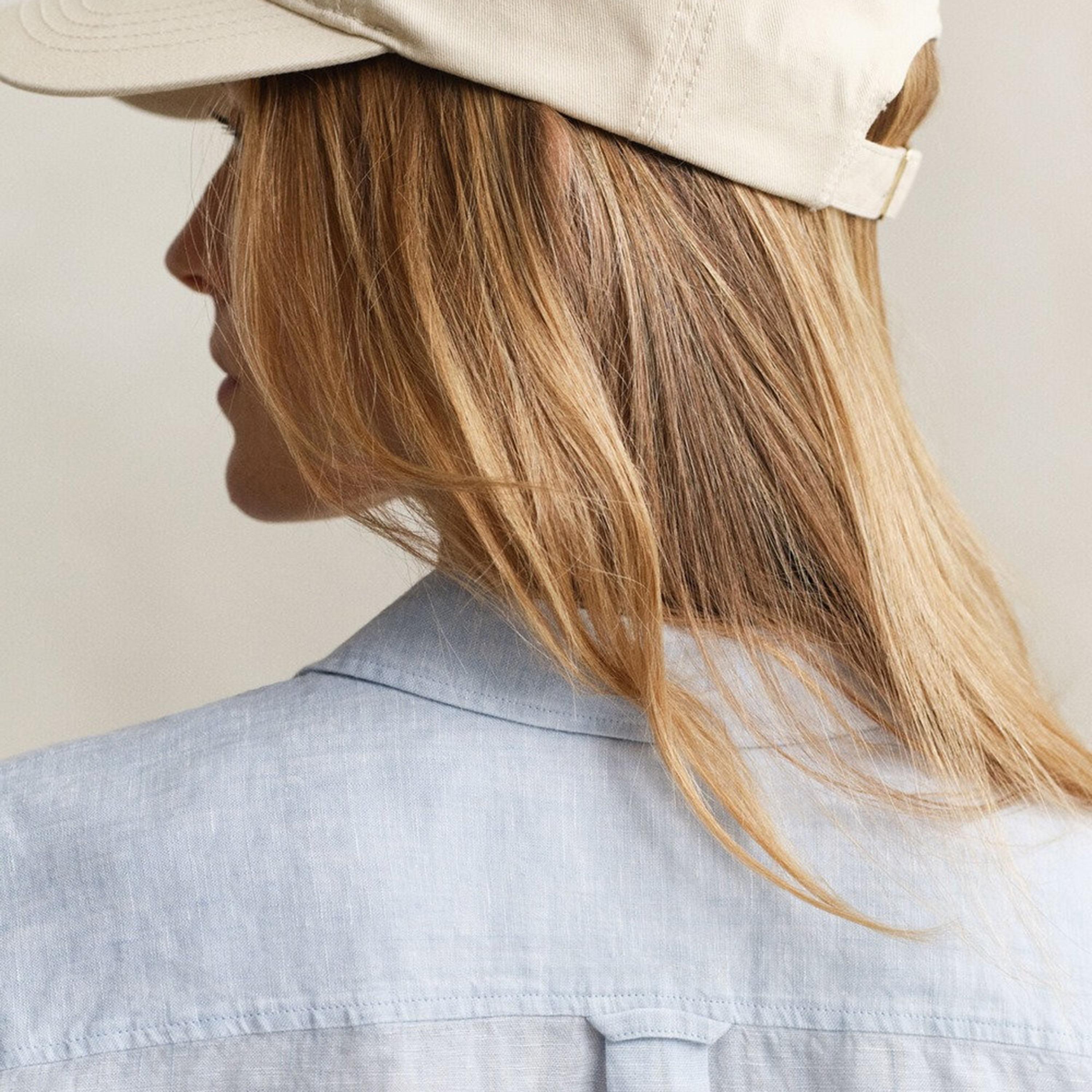 قميص كتان نسائي بقصة عادية وسادة وياقة مدببة وأكمام طويلة من غانت-women-clothing-shirtsandblouses-shirts-image-5