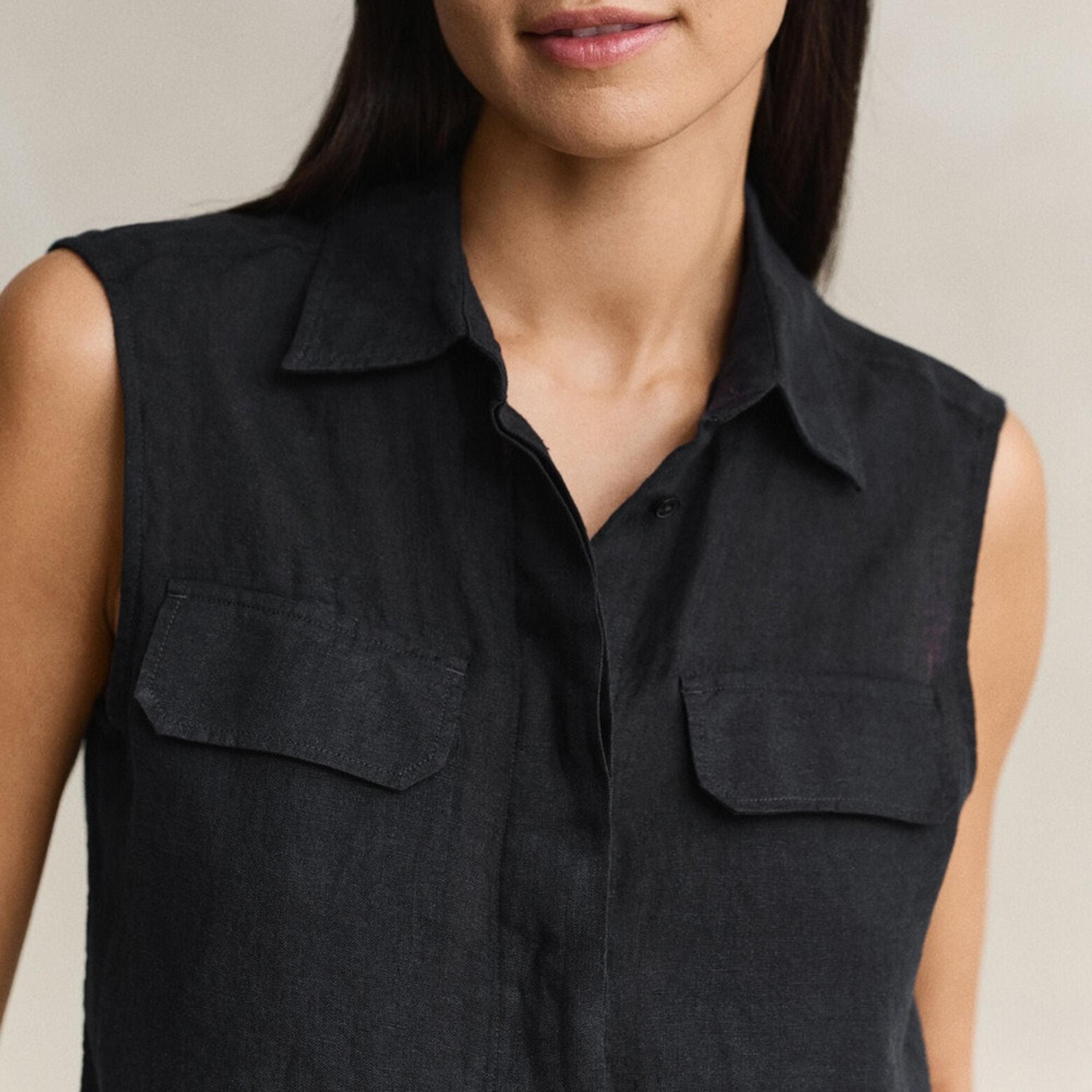 قميص كتان نسائي بقصة عادية وسادة وياقة مدببة وبدون أكمام من غانت-women-clothing-shirtsandblouses-shirts-image-3