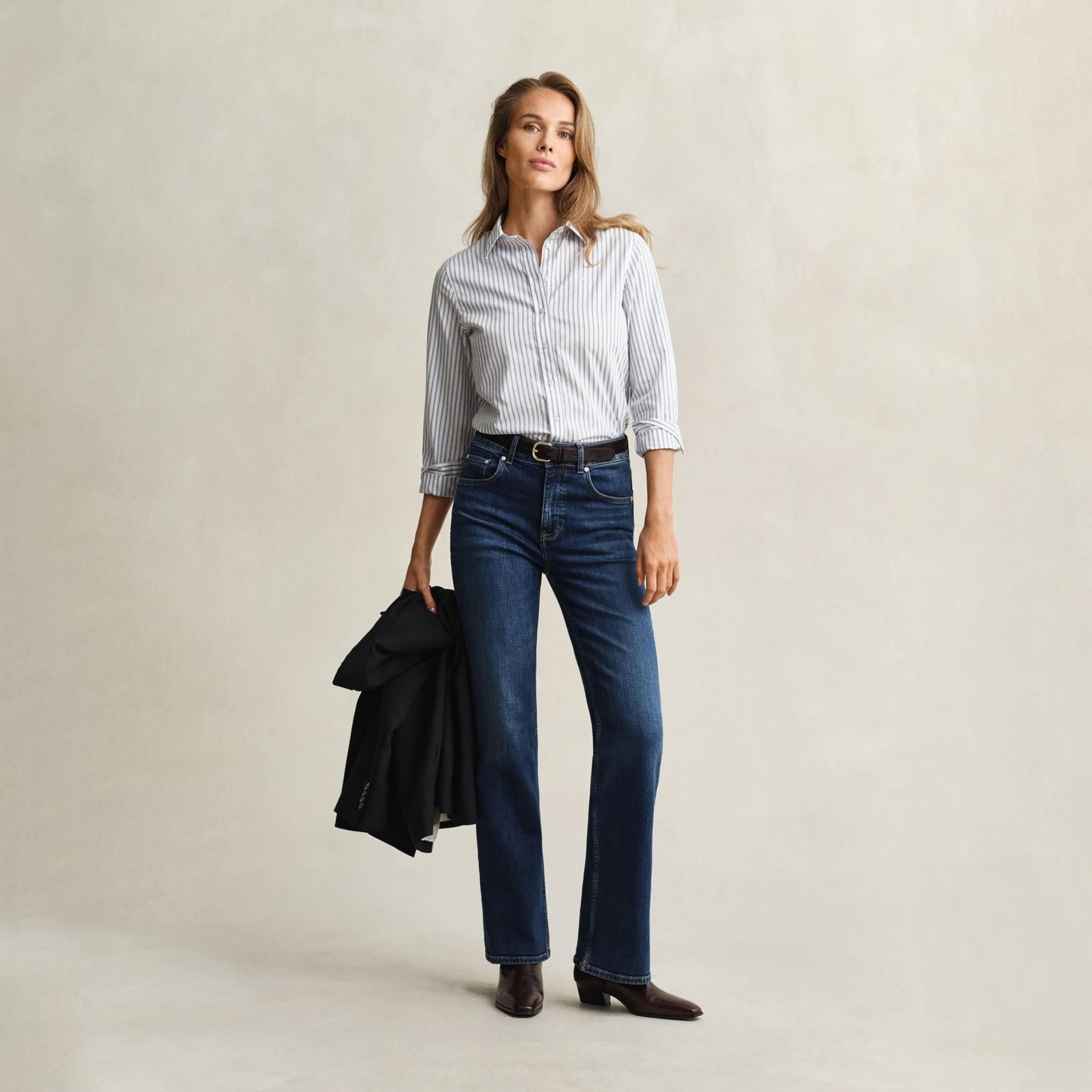 قميص نسائي بقصة عادية ومخطط بياقة مدببة وأكمام طويلة من غانت-women-clothing-shirtsandblouses-shirts-image-3