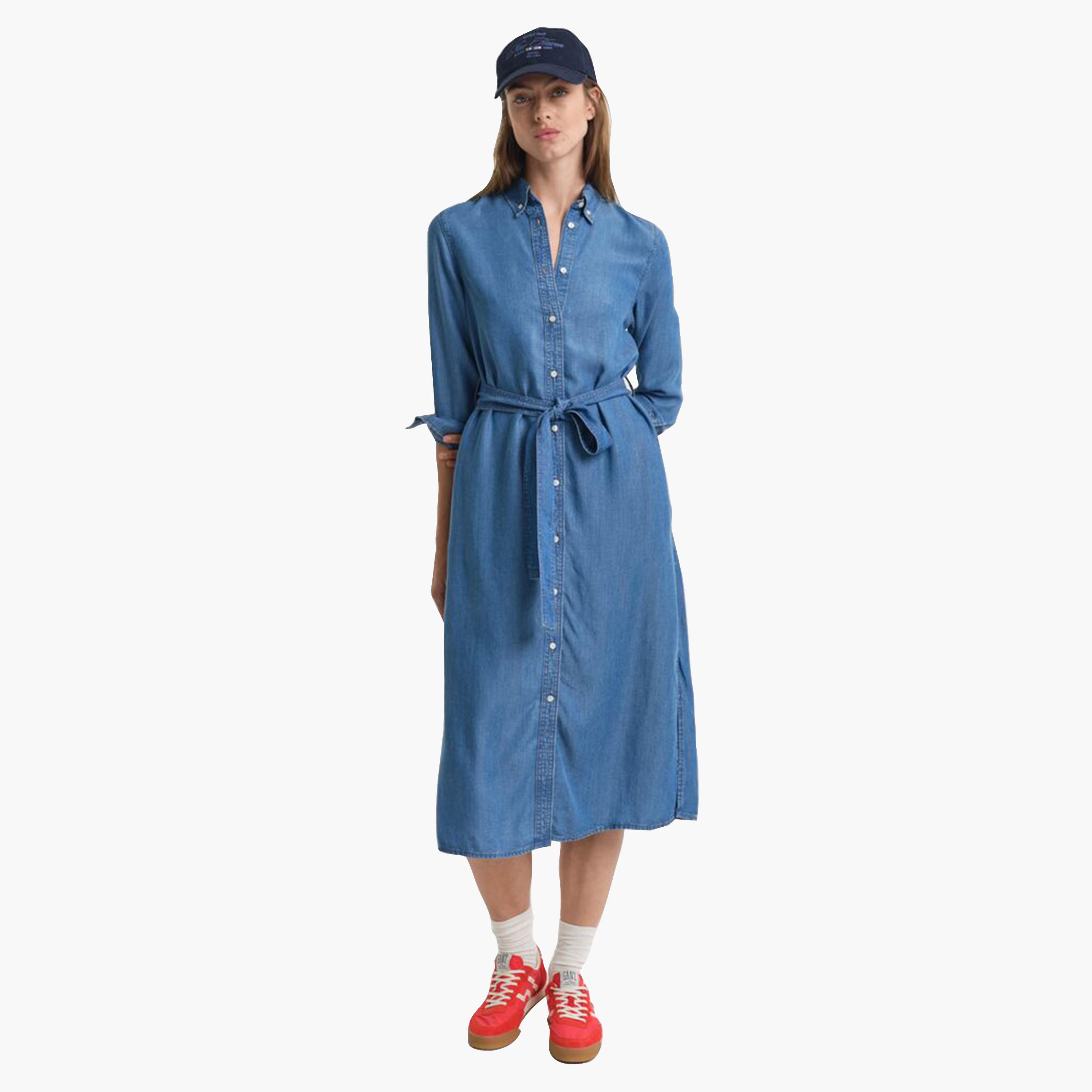 فستان قميص ميدي حريمي من قماش الشامبري الأزرق بياقة بأزرار من جانت-women-clothing-dresses-image-2