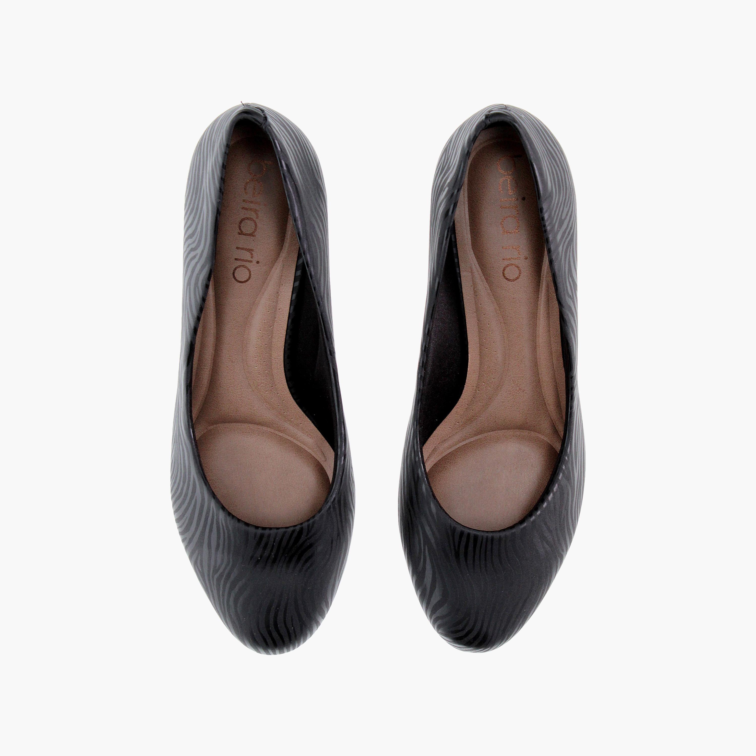 حذاء بمبز نسائي بكعب بلوك مع تصميم الحمار الوحشي من بيرا ريو | 4777-409-26332-women-shoes-heels-image-5