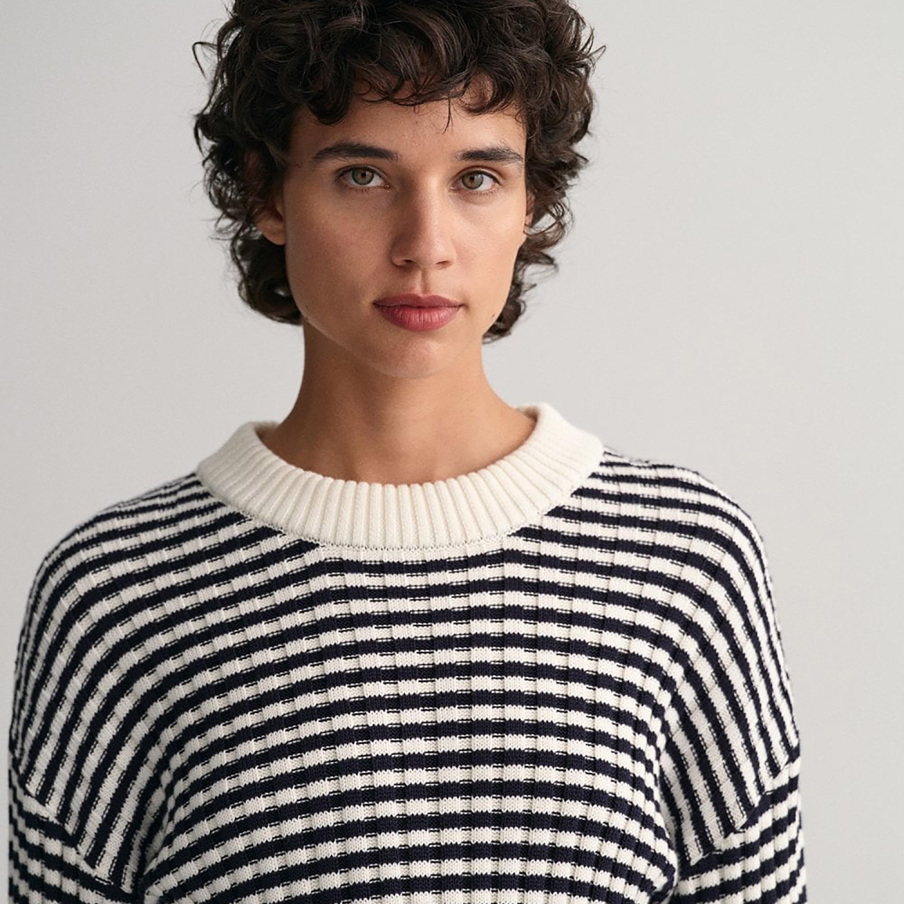 Gant Striped Crew Neck Long Sleeves Sweatshirt-women-winterwear-hoodiesandsweatshirts-hoodies-image-3