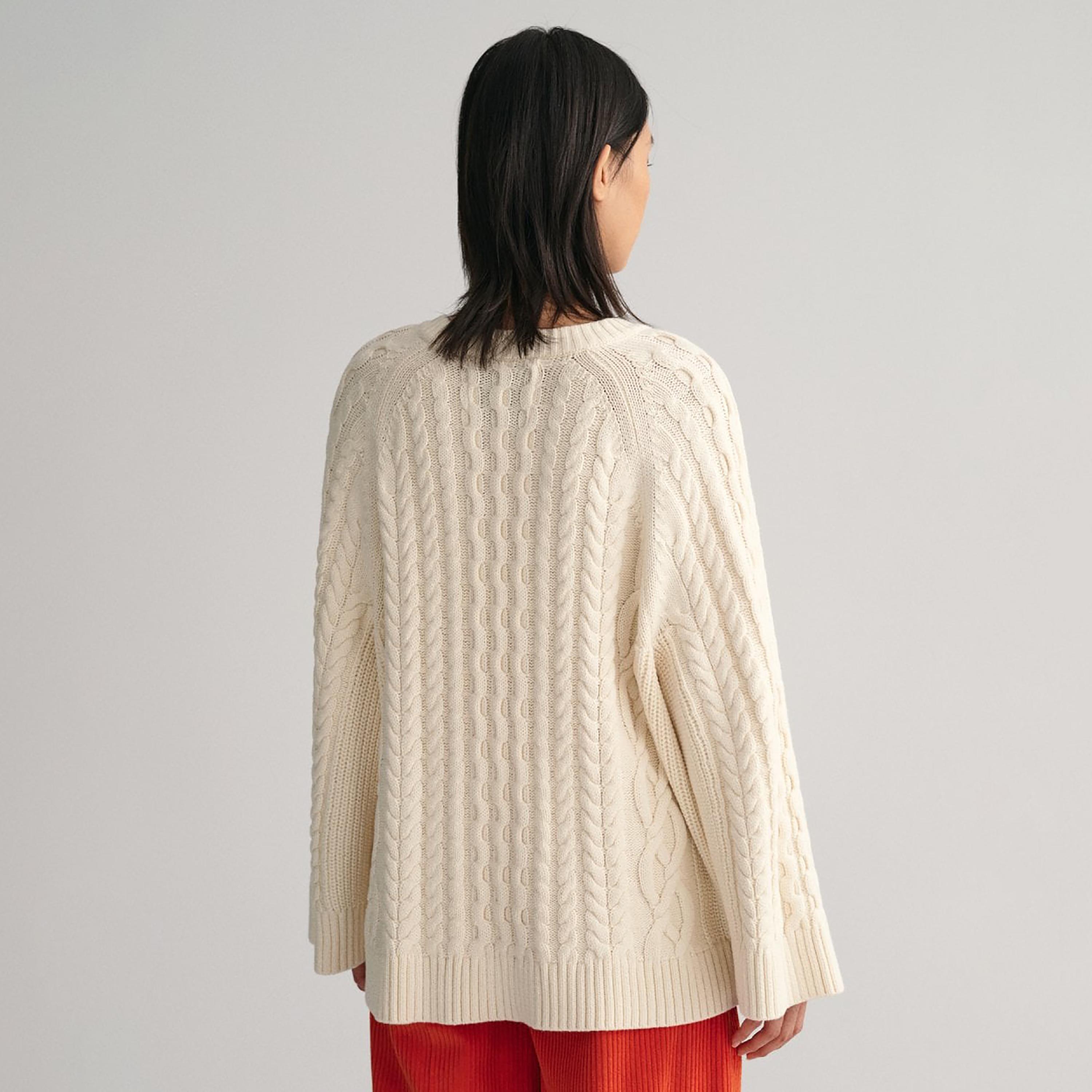 سويت شيرت محبوك بأكمام طويلة وياقة دائرية من جانت-women-winterwear-hoodiesandsweatshirts-hoodies-image-4