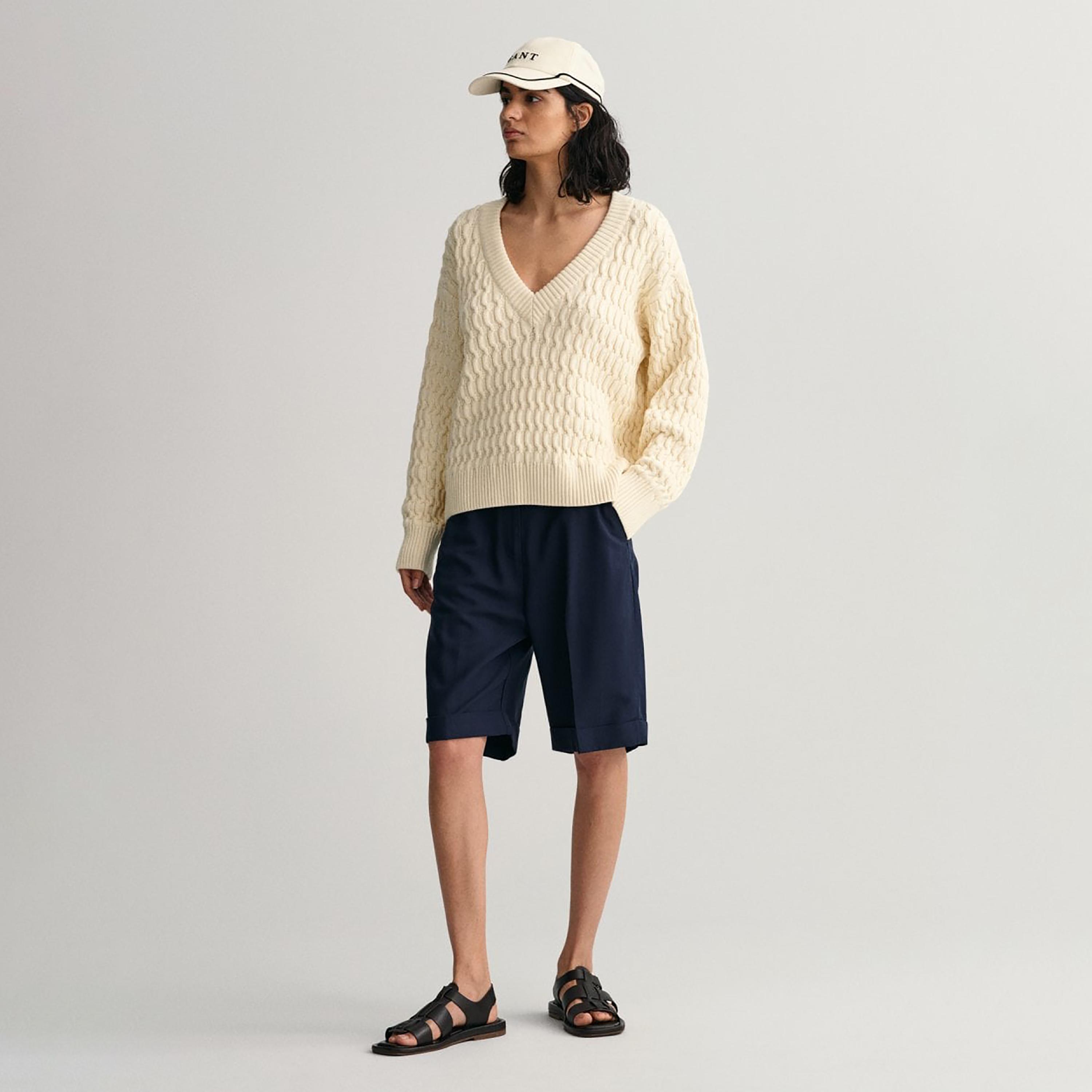 Gant Knitted V-Neck Long Sleeves Sweatshirt-women-winterwear-hoodiesandsweatshirts-hoodies-image-2