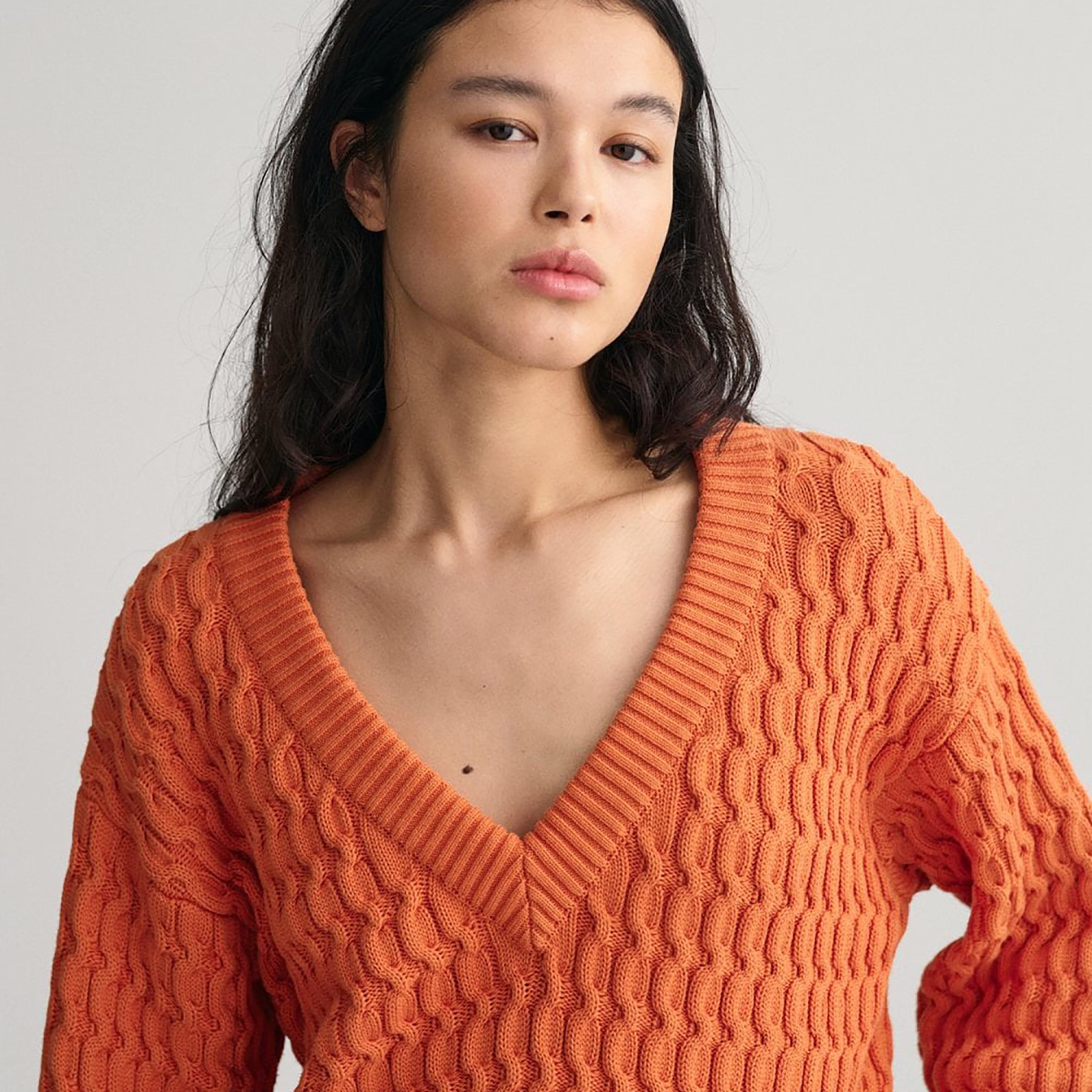 Gant Knitted V-Neck Long Sleeves Sweatshirt-women-winterwear-hoodiesandsweatshirts-hoodies-image-3