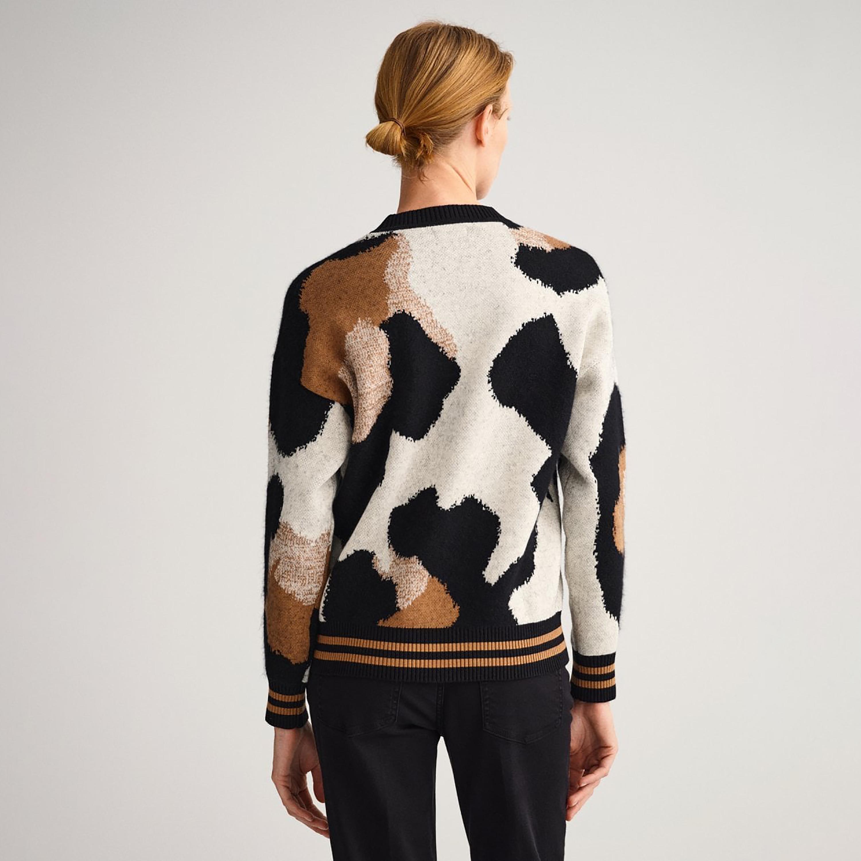 Gant Colour Block Crew Neck Sweater-women-clothing-cardigansandjumpers-jumpers-image-4