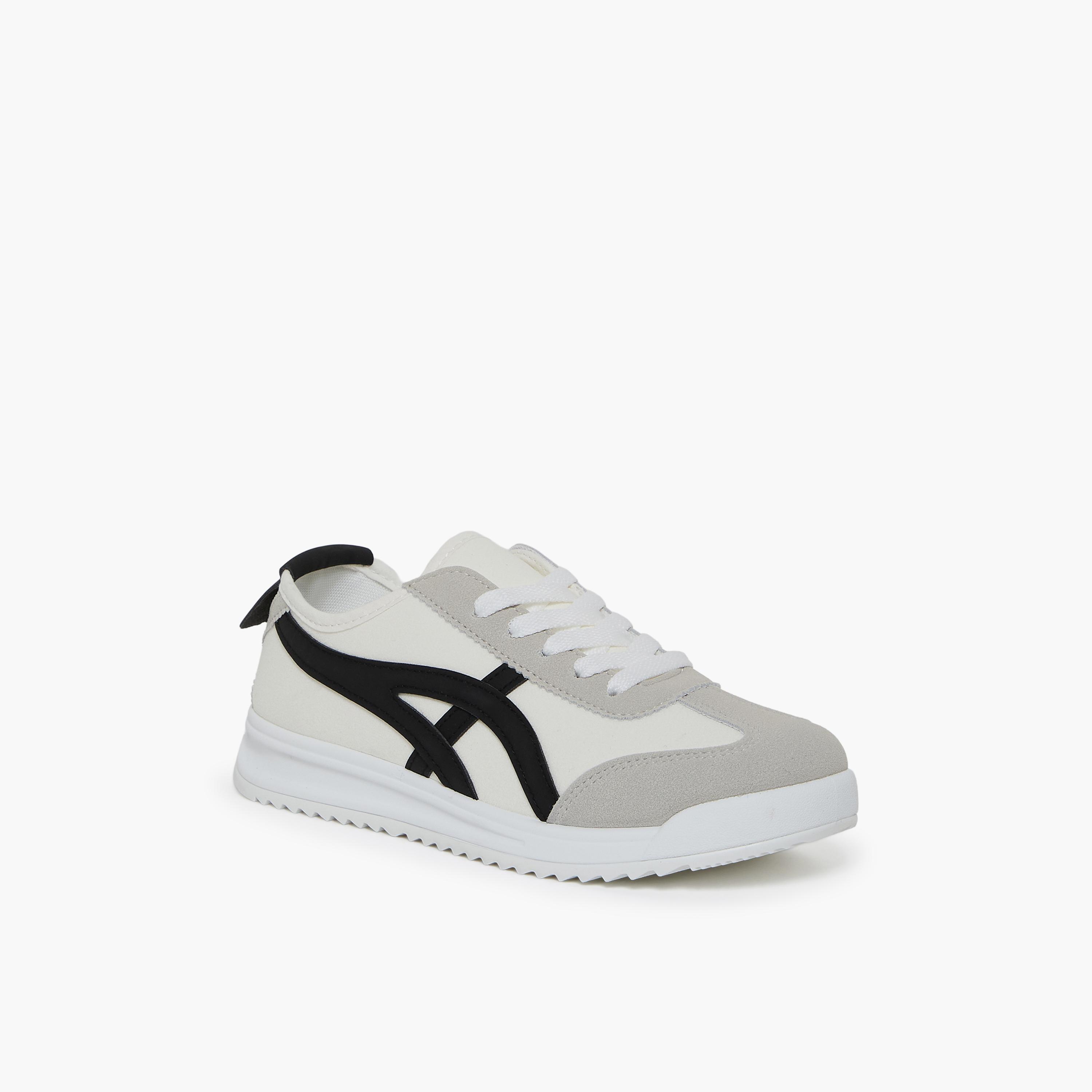 جيومني - حذاء رياضي بيرك برباط نعل سميك كاحل منخفض للنساء | 481TF311-5-WHTBLK-women-shoes-sneakers-image-1