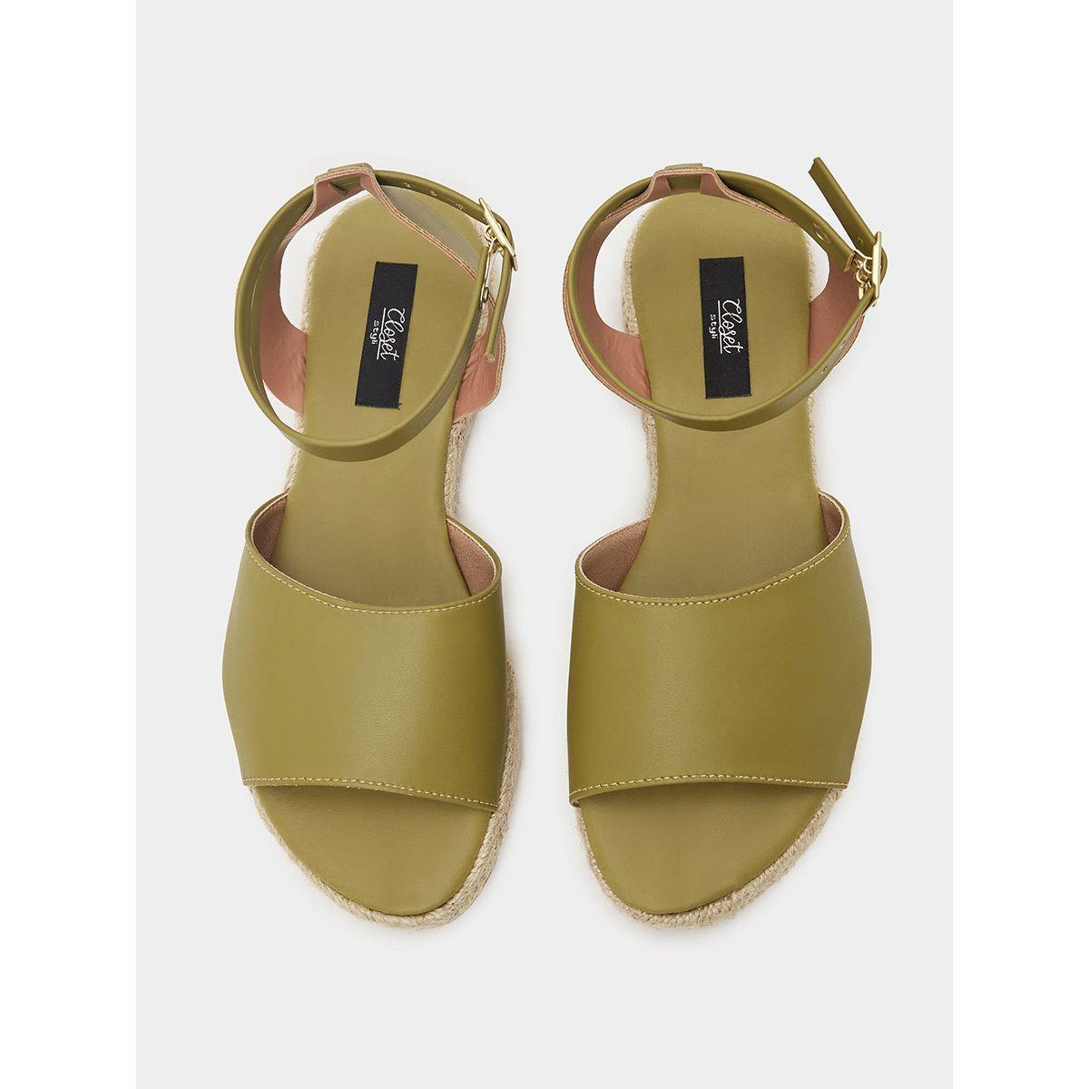 صندل فلات بمقدمة مفتوحة من ستايلي-women-shoes-sandals-flats-image-5