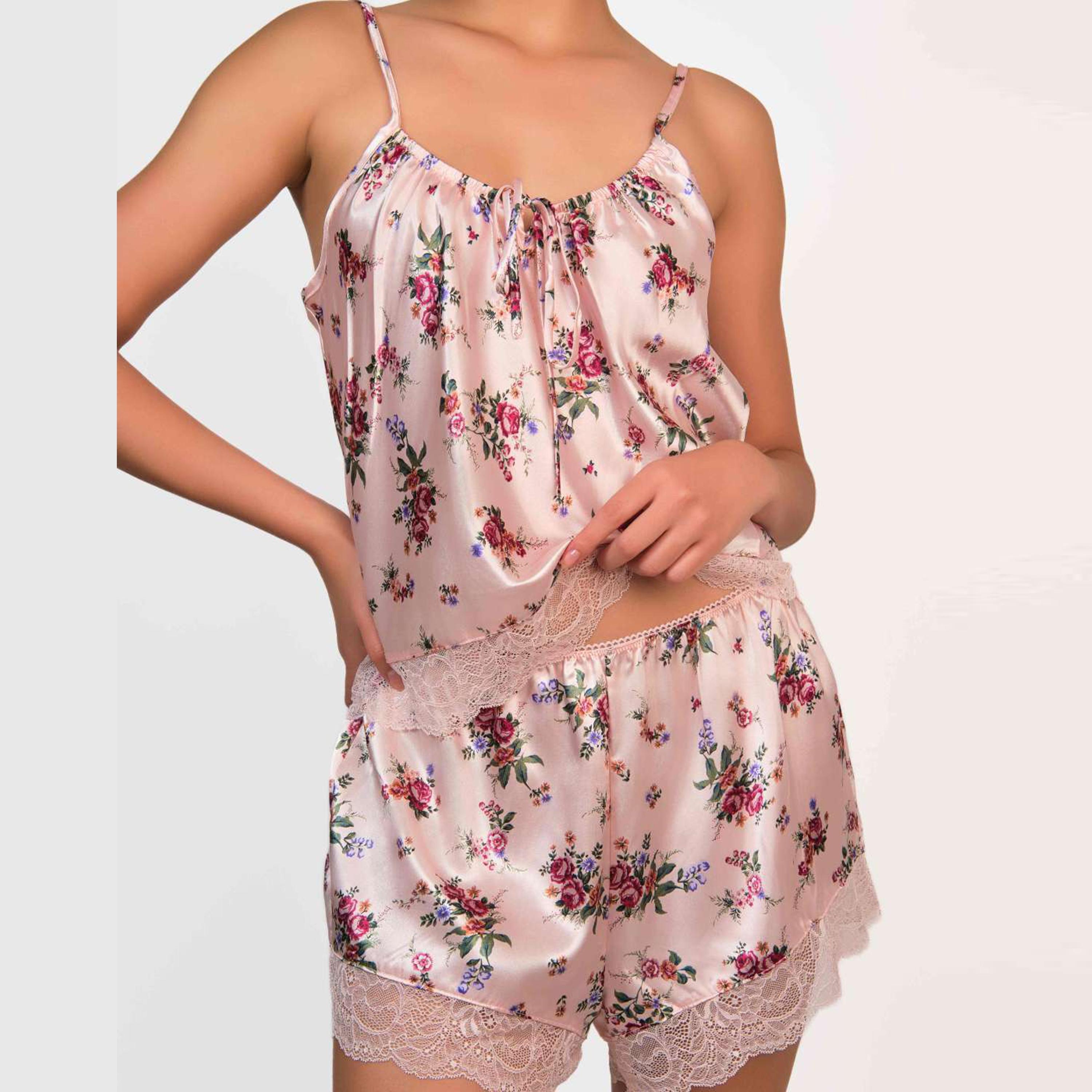 بلوزة نسائية بنمط كامي بحمالات كتف بطبعة زهور من إيسلا آند إيفي-women-clothing-nightwear-pyjamas-tops-image-2