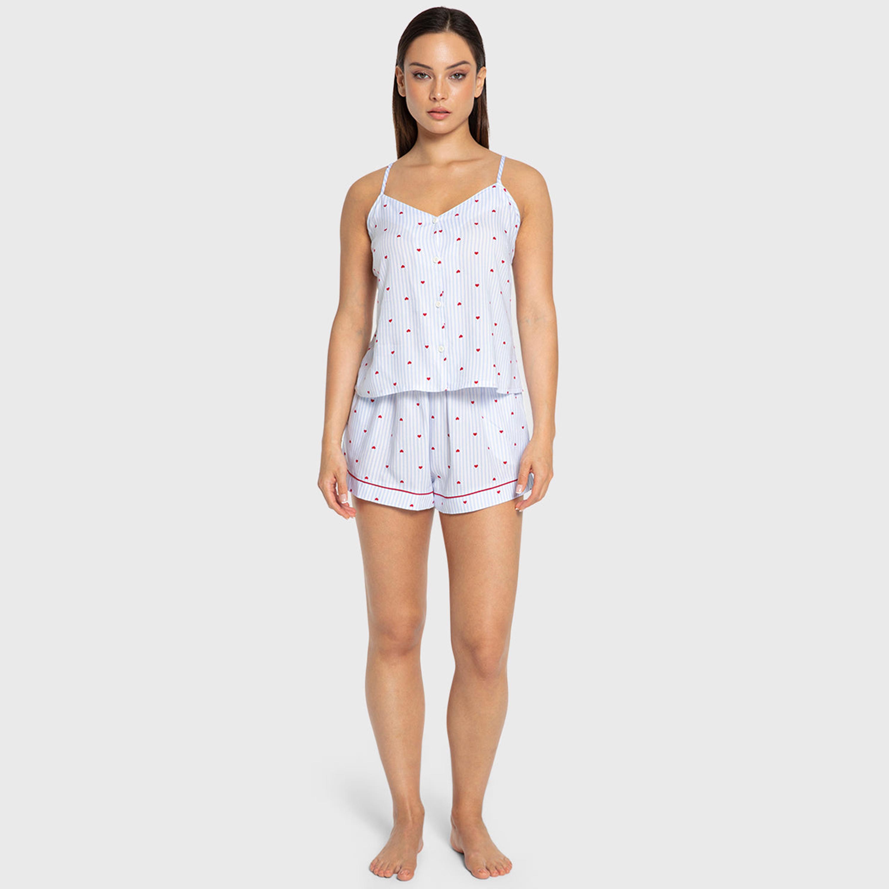 طقم نسائي كامي وشورت بحمالات رفيعة وطبعة قلوب ومخطط من إيسلا آند إيفي-women-clothing-nightwear-pyjamas-shortsets-image-1