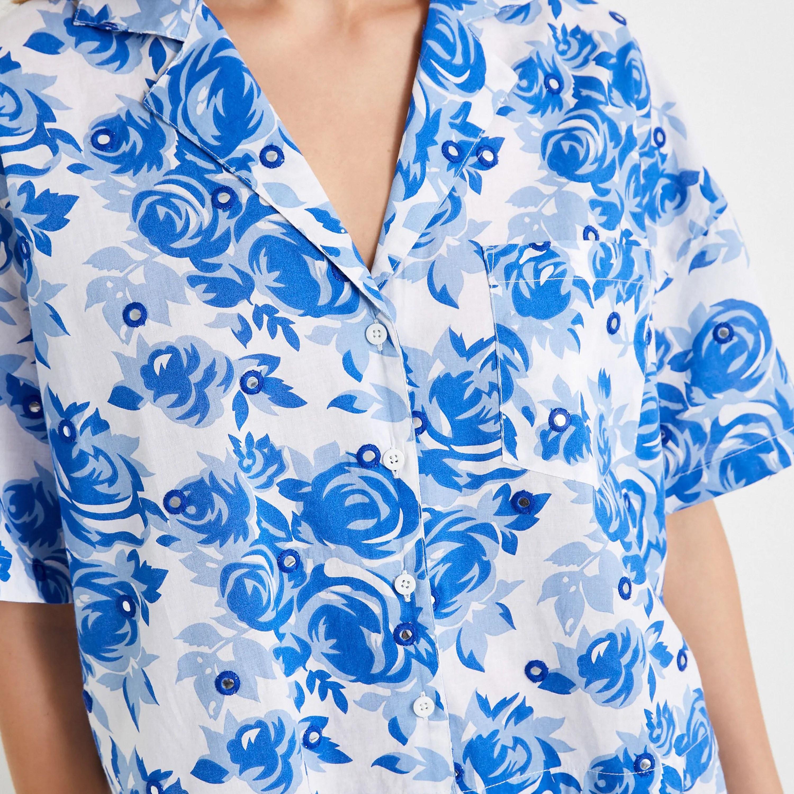 قميص نسائي بطبعة زهور وياقة منتجعية مع مرآة من كوتون-women-clothing-shirtsandblouses-shirts-image-4