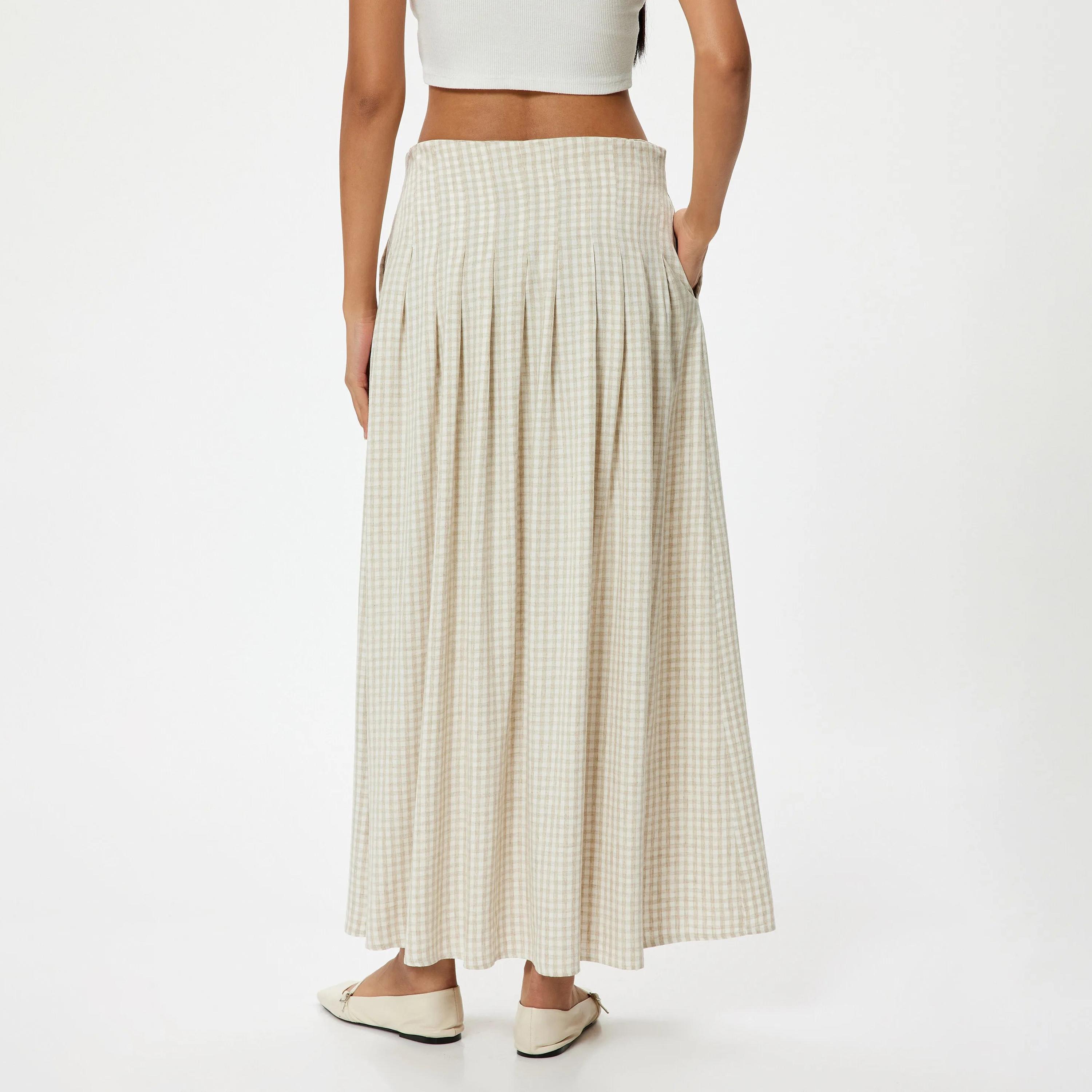 تنورة نسائية بيج منقوشة ومطوية بسحاب مخفي من كوتون-women-clothing-bottoms-skirts-image-3