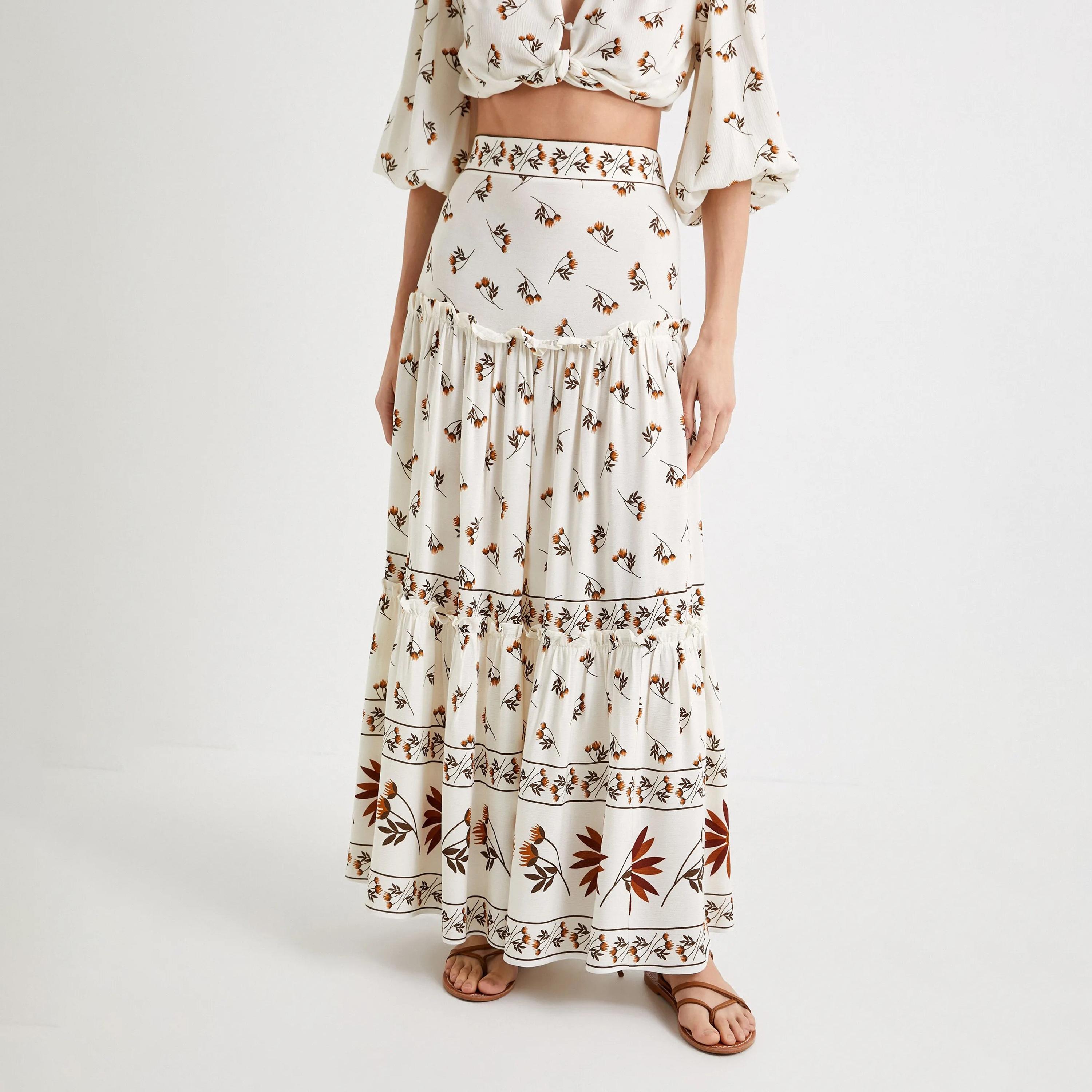 تنورة نسائية من الفيسكوز الأبيض المزهر بسحاب مخفي من كوتون-women-clothing-bottoms-skirts-image-1