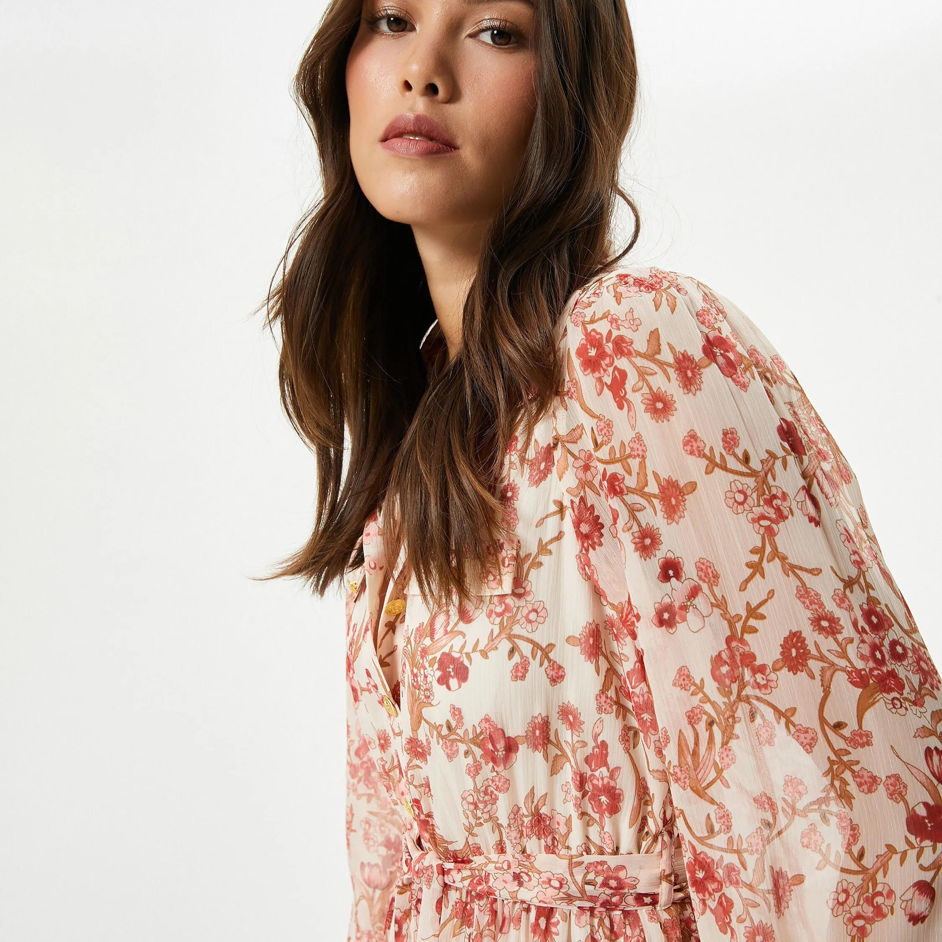فستان نسائي متوسط الطول بأكمام منفوخة وياقة وطبعة زهور حمراء من كوتون-women-clothing-dresses-image-5