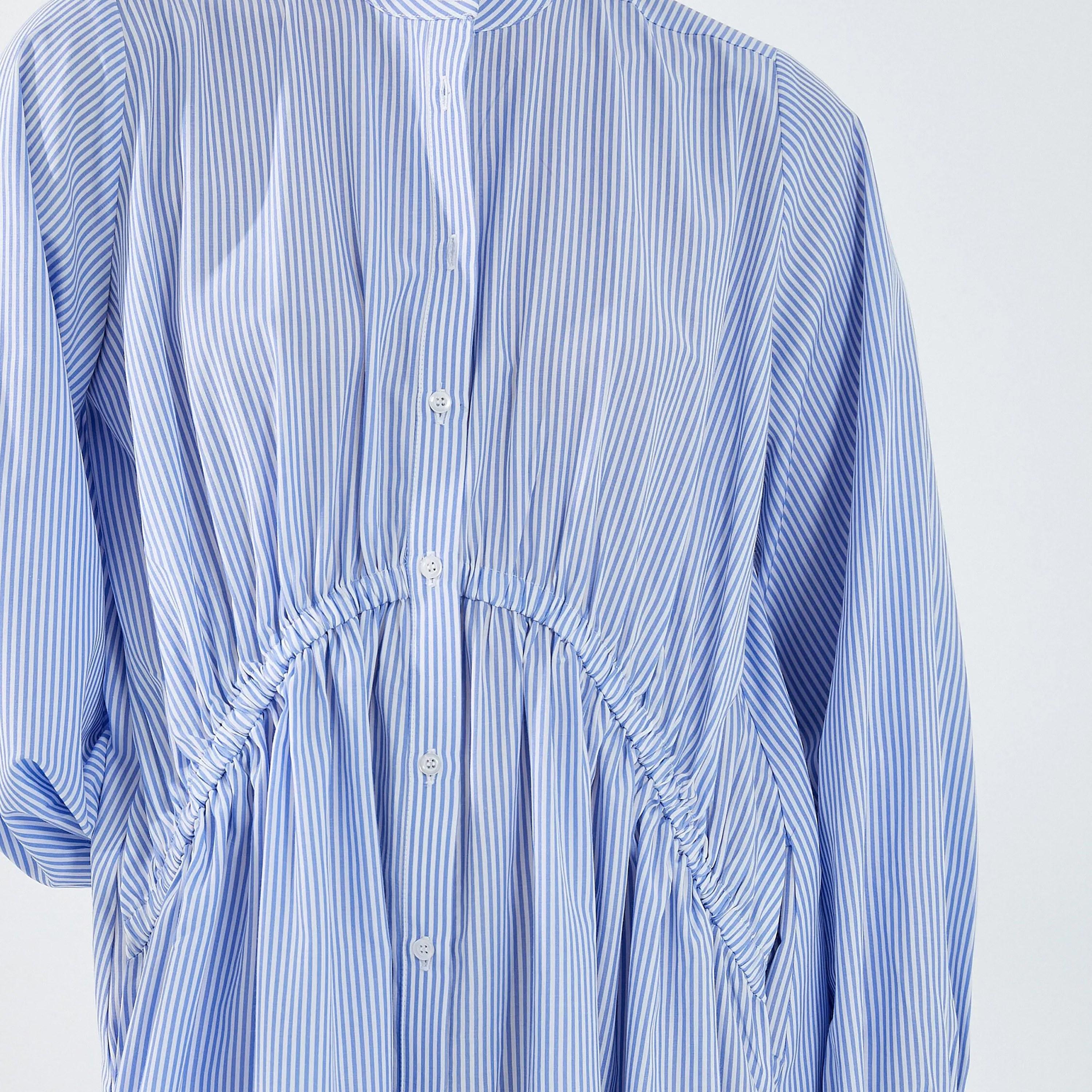 فستان قميص نسائي متوسط الطول بأكمام منفوخة ومخطط باللون الأزرق من كوتون-women-clothing-dresses-image-4