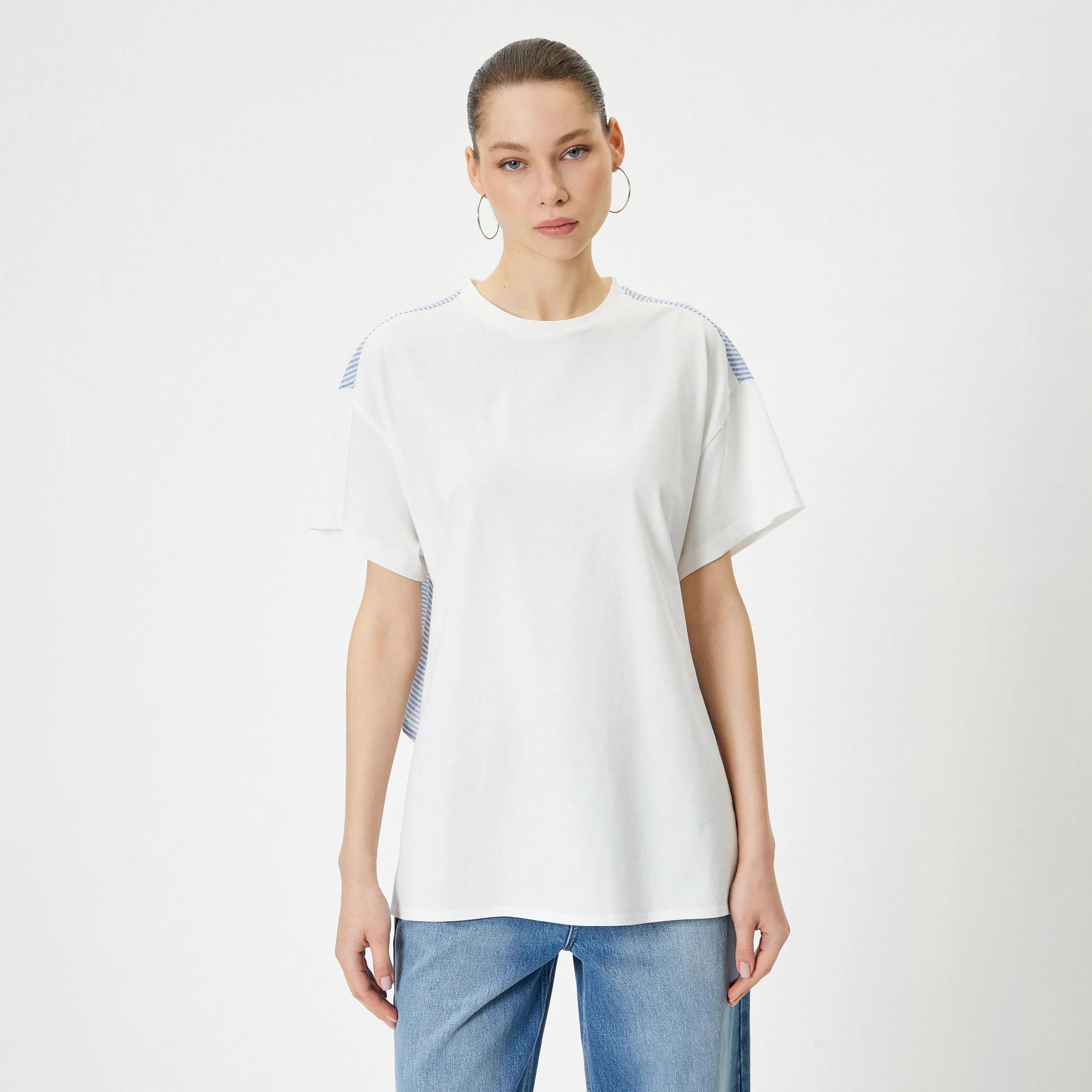 تي شيرت نسائي مخطط من القطن الأبيض برقبة دائرية من كوتون-women-clothing-tshirts-image-1