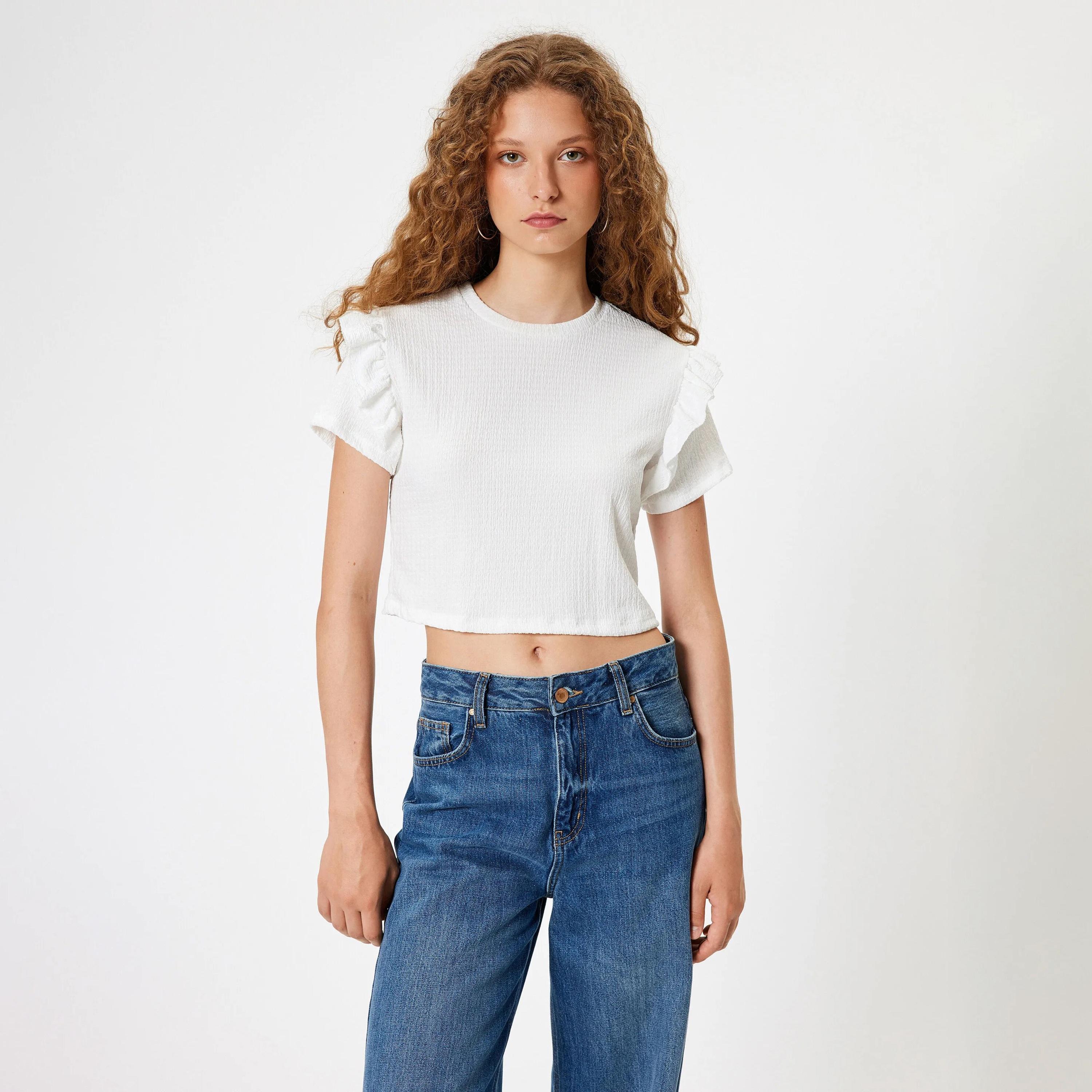بلوزة نسائية بيضاء منقوش من كوتون-women-clothing-shirtsandblouses-blouses-image-1