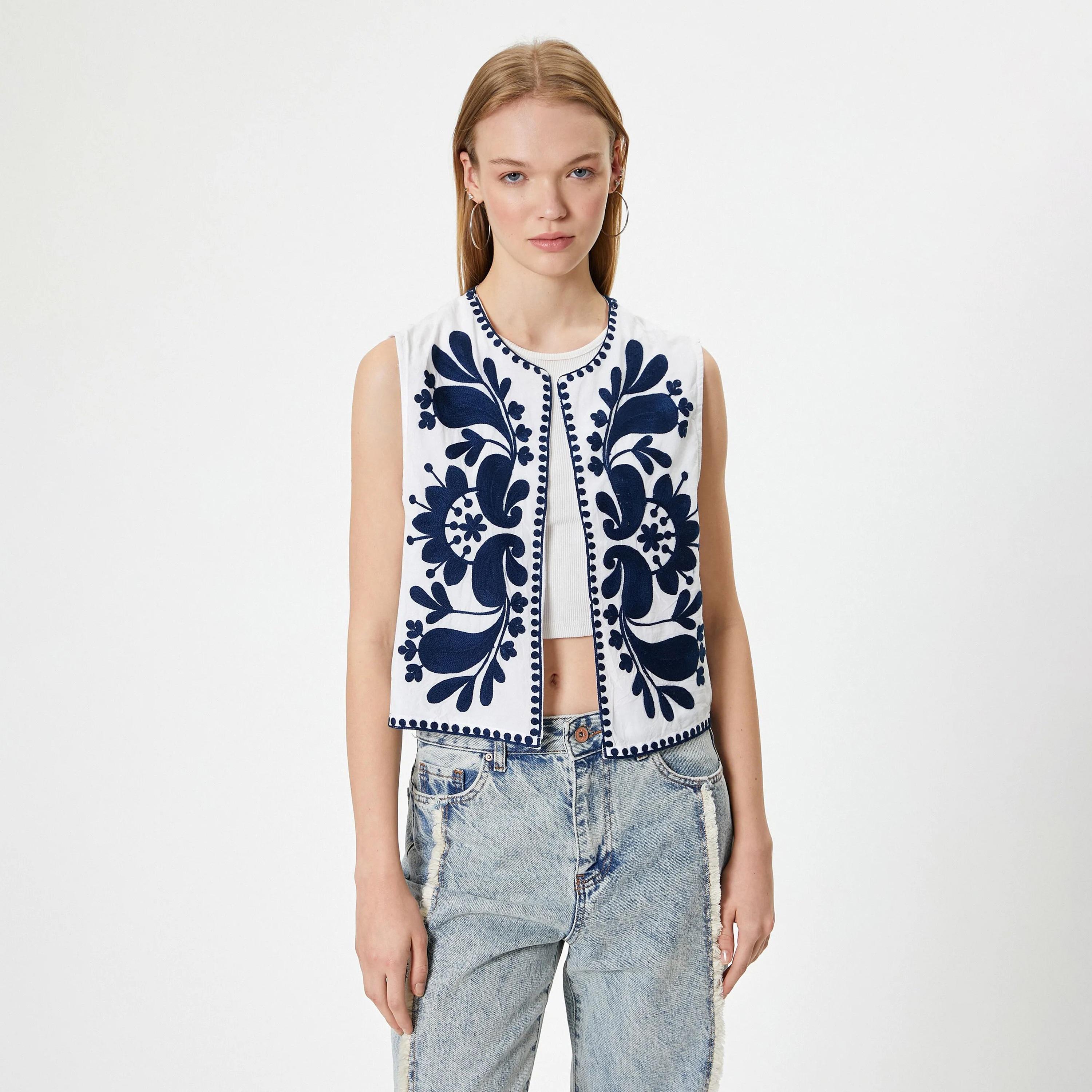 KOTON White Embroidered Women's Vest-women-winterwear-coatsandjackets-waistcoats-image-1