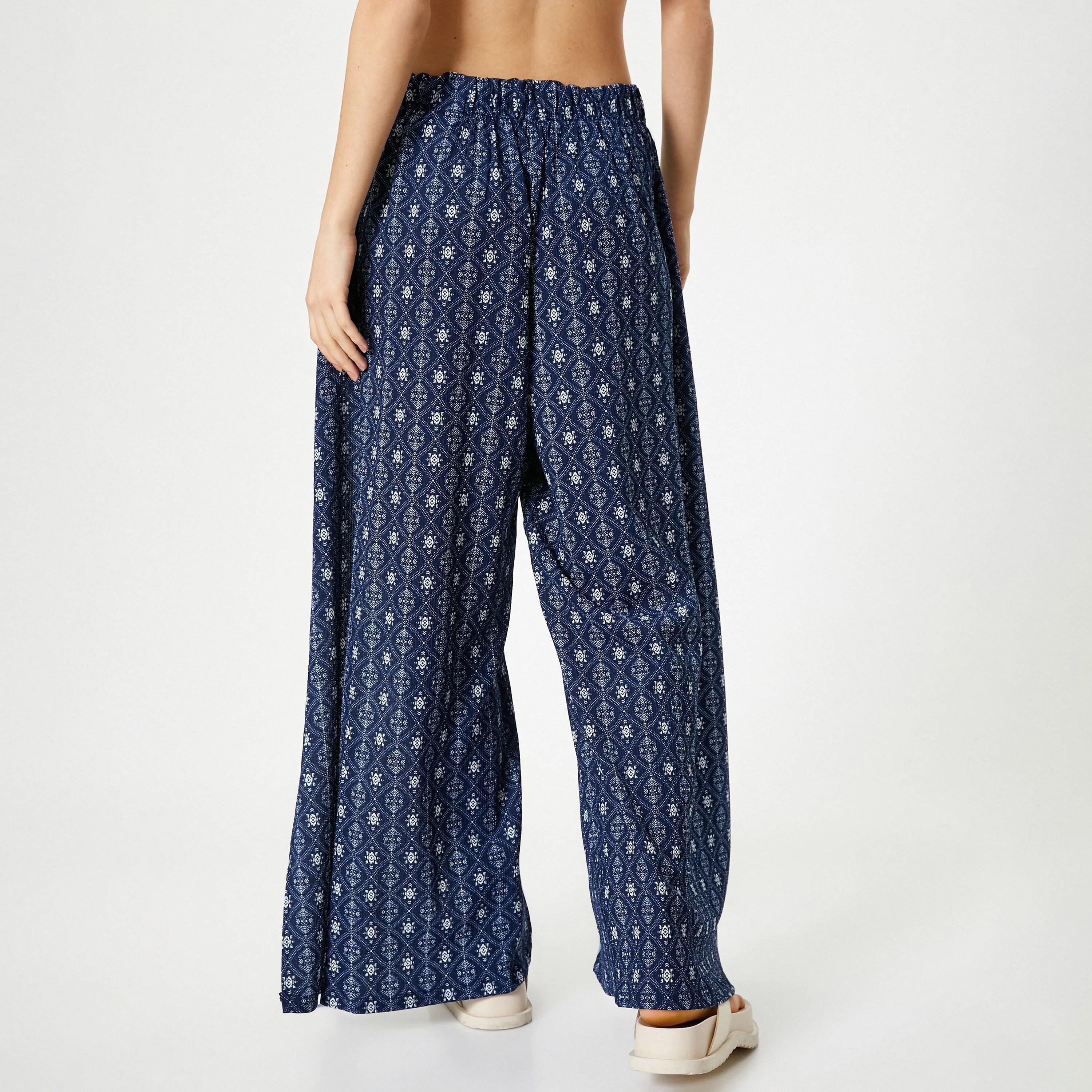 بنطلون نسائي بطبعة هندسية زرقاء من كوتون-women-clothing-bottoms-trousers-image-3