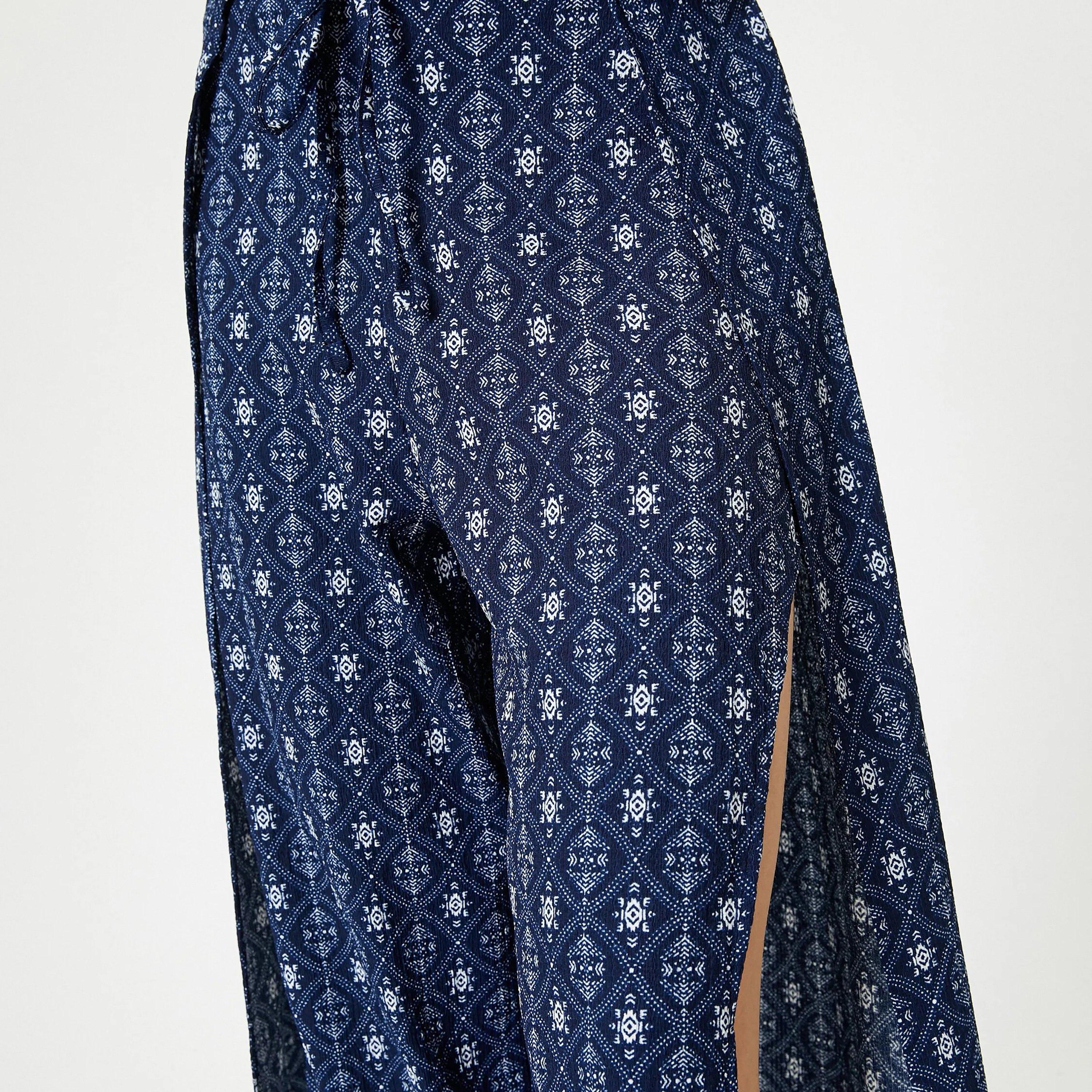 بنطلون نسائي بطبعة هندسية زرقاء من كوتون-women-clothing-bottoms-trousers-image-4