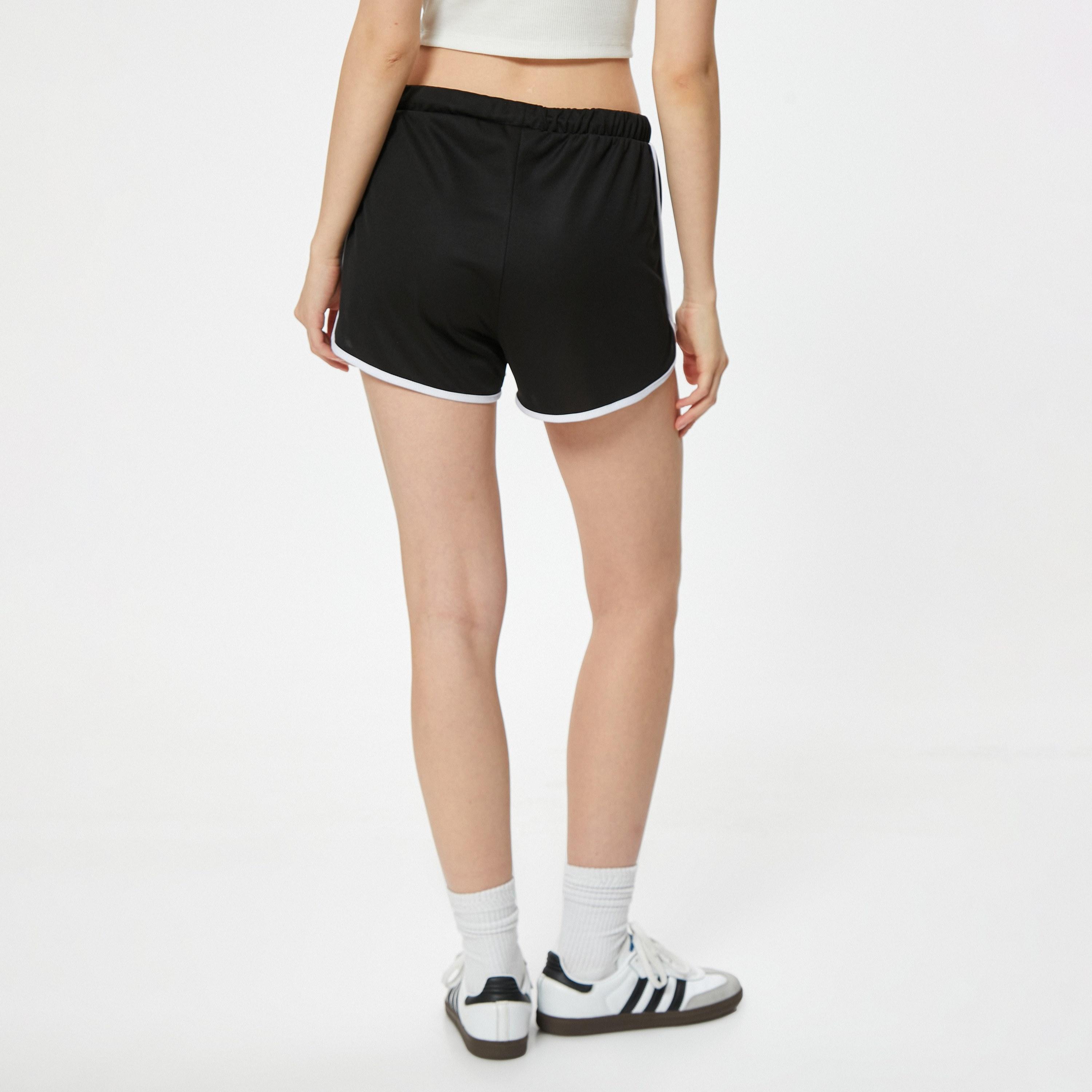 KOTON Plain Drawstring Women's Shorts-women-clothing-bottoms-shorts-image-3